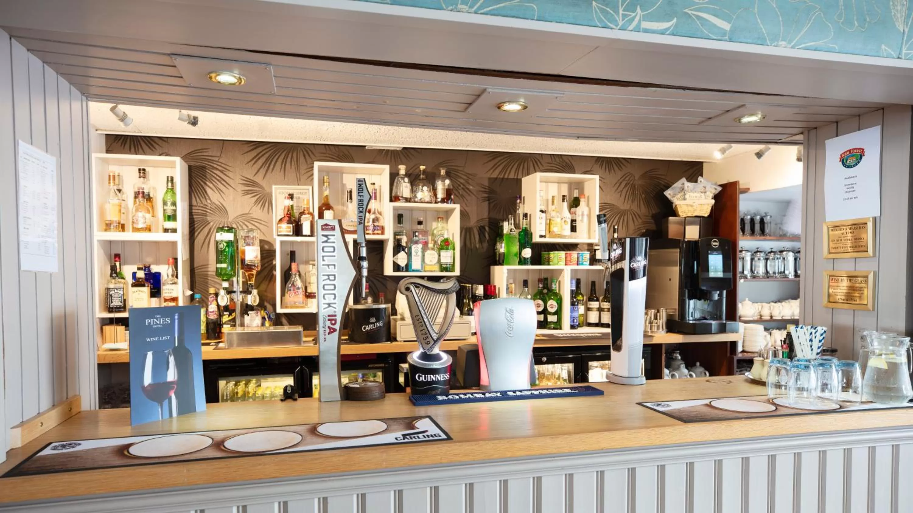 Lounge or bar in The Pines Hotel