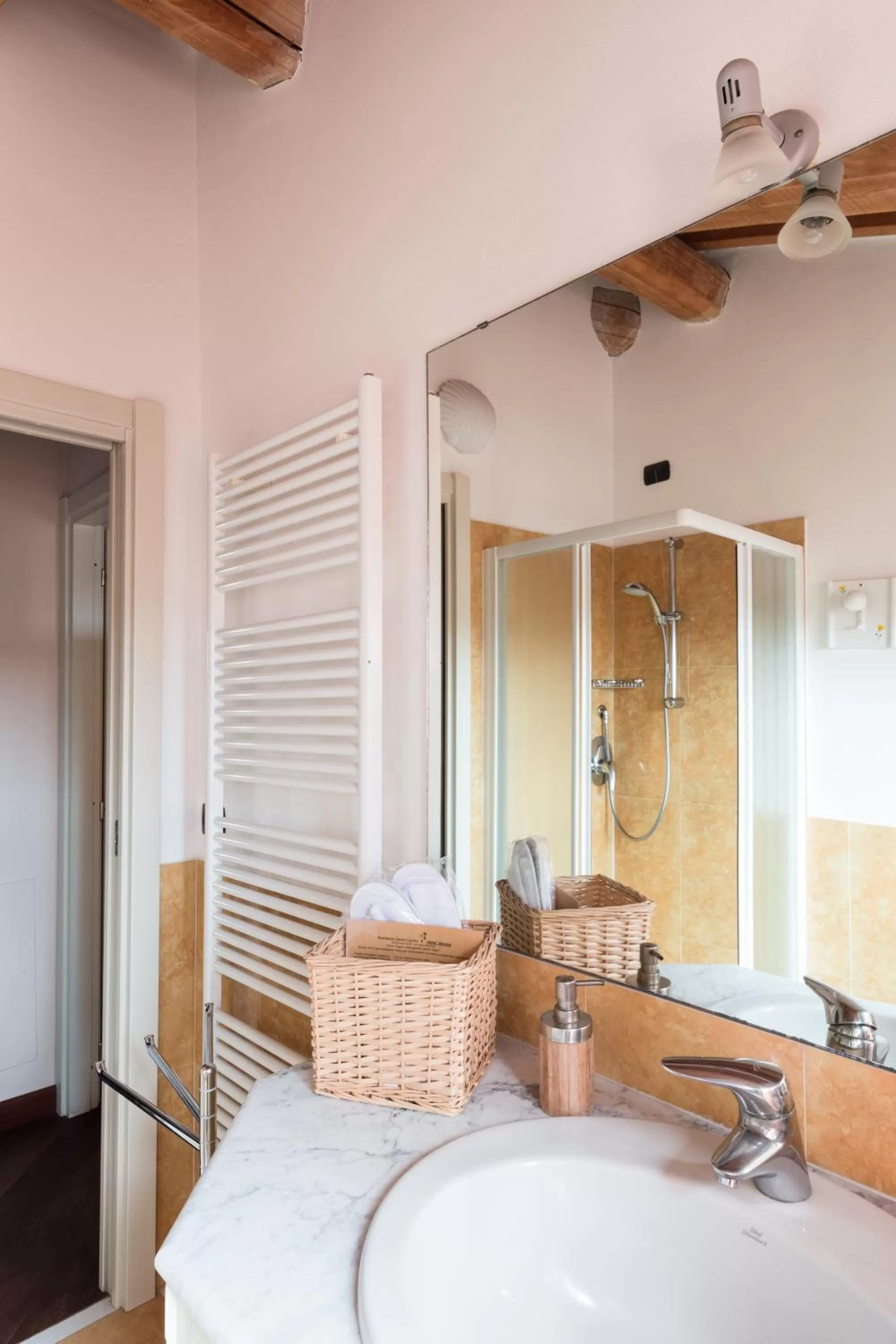 Shower in Residenza Santa Cecilia