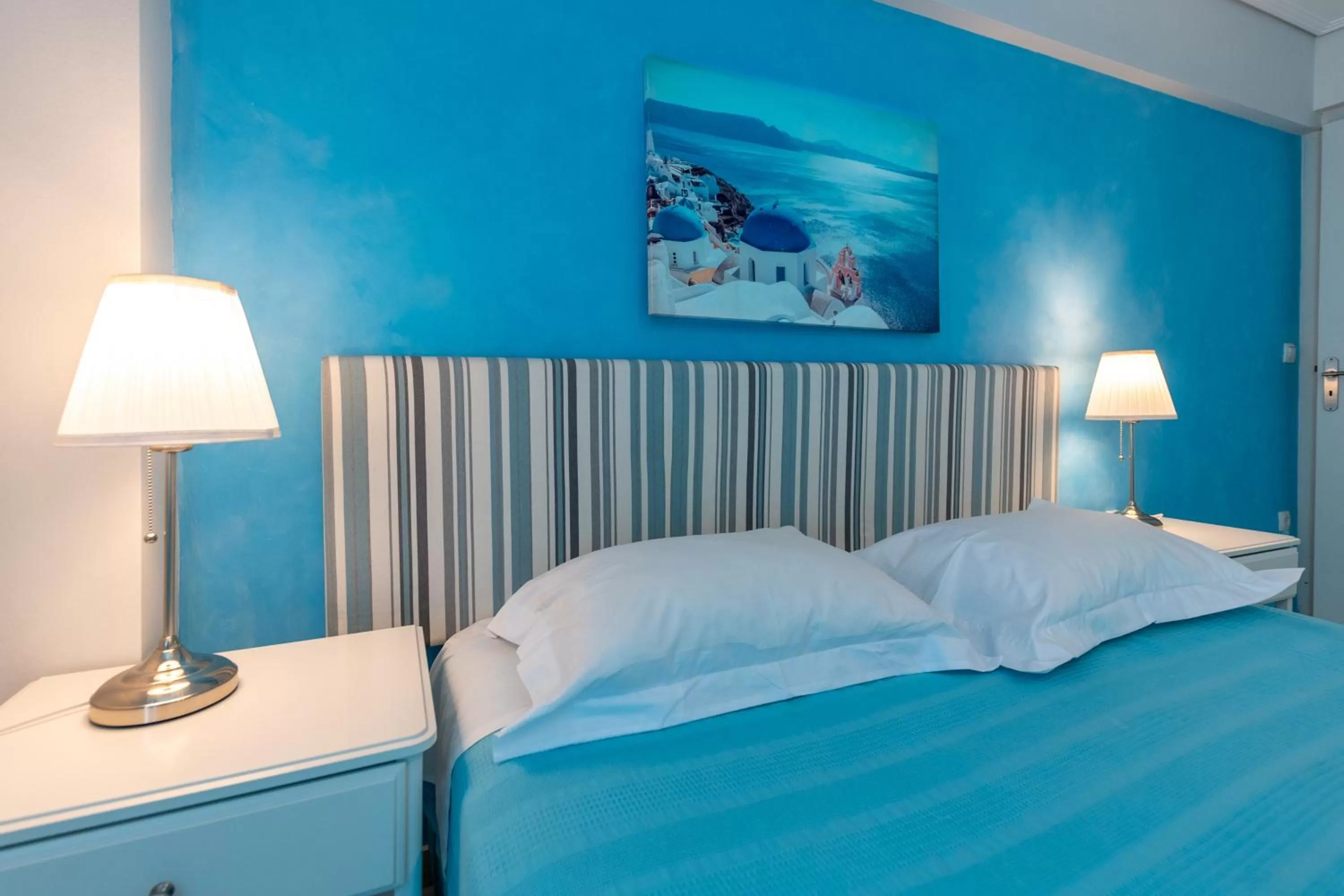 Bed in Apartments Tina FREE transfer from-to the airport