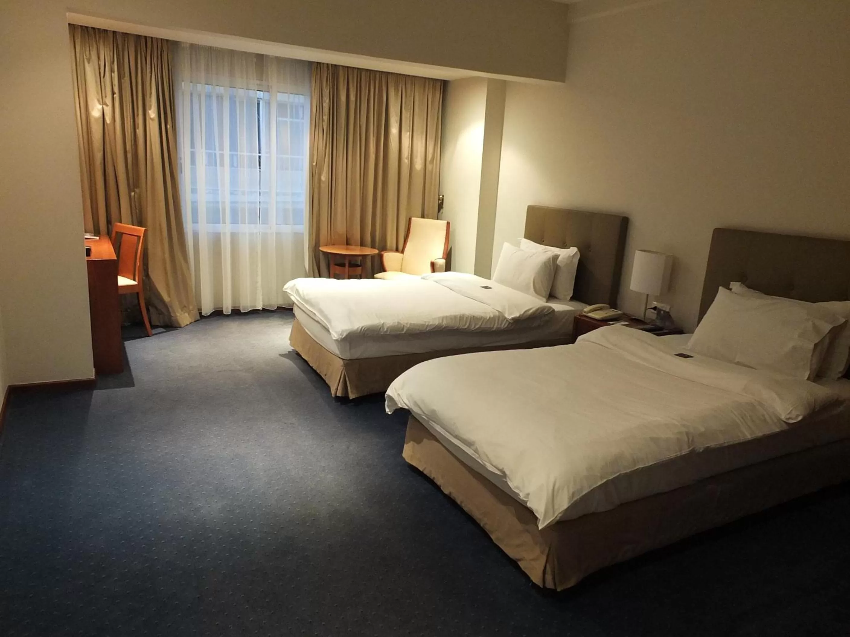 Bed in Plaza Hotel Beirut