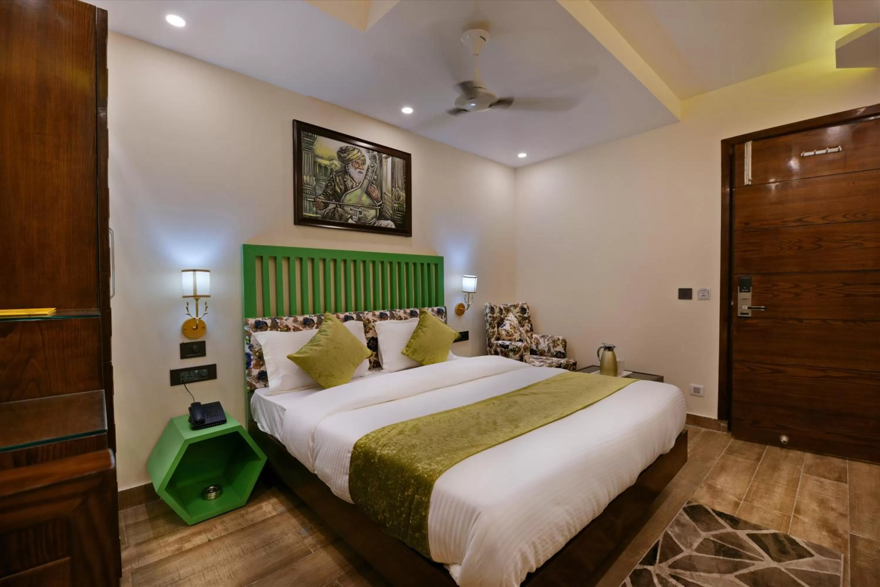 Bed in Hotel Blue Pearl - Free Airport Pick up