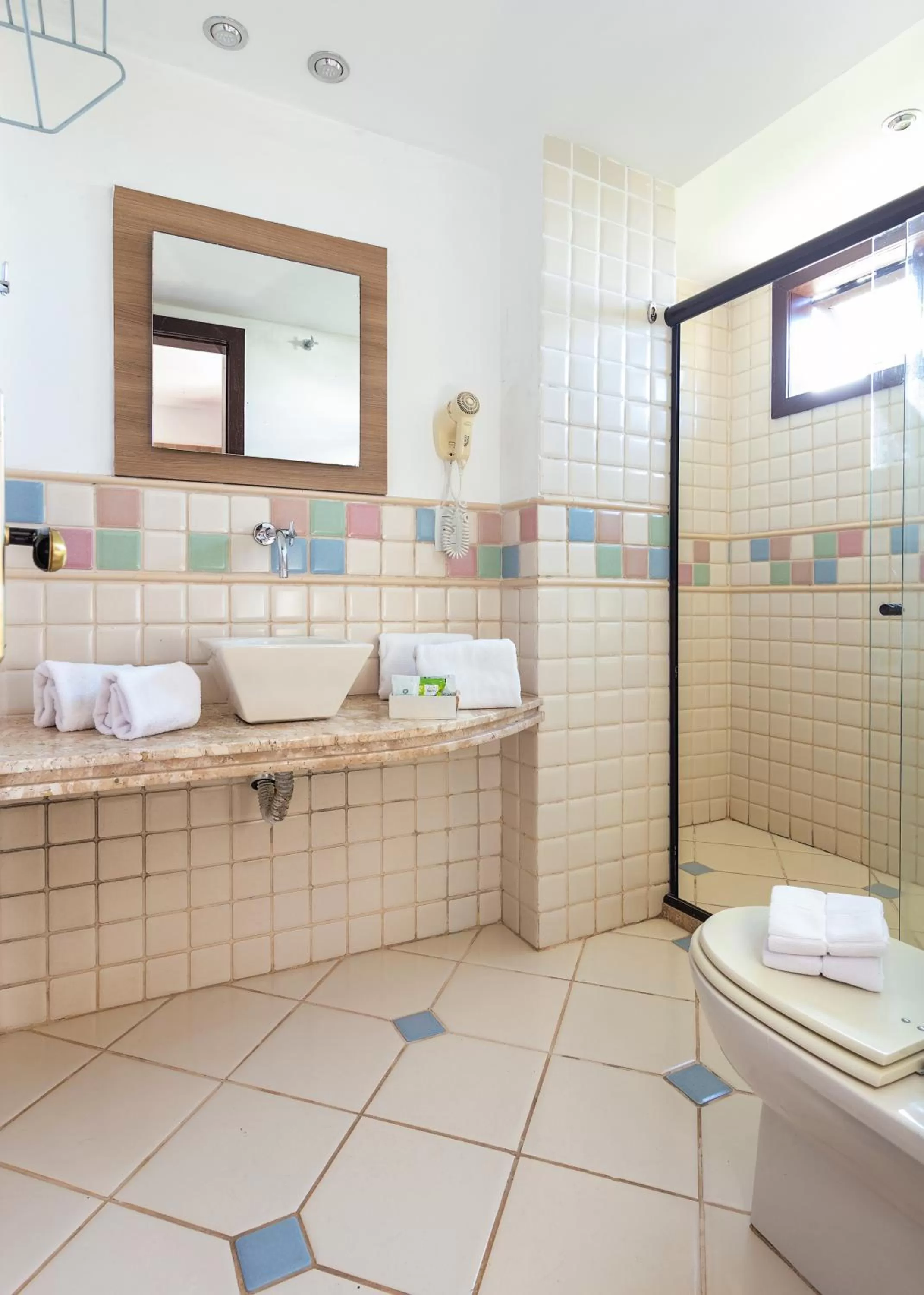 Shower in Costa do Sol Boutique Hotel