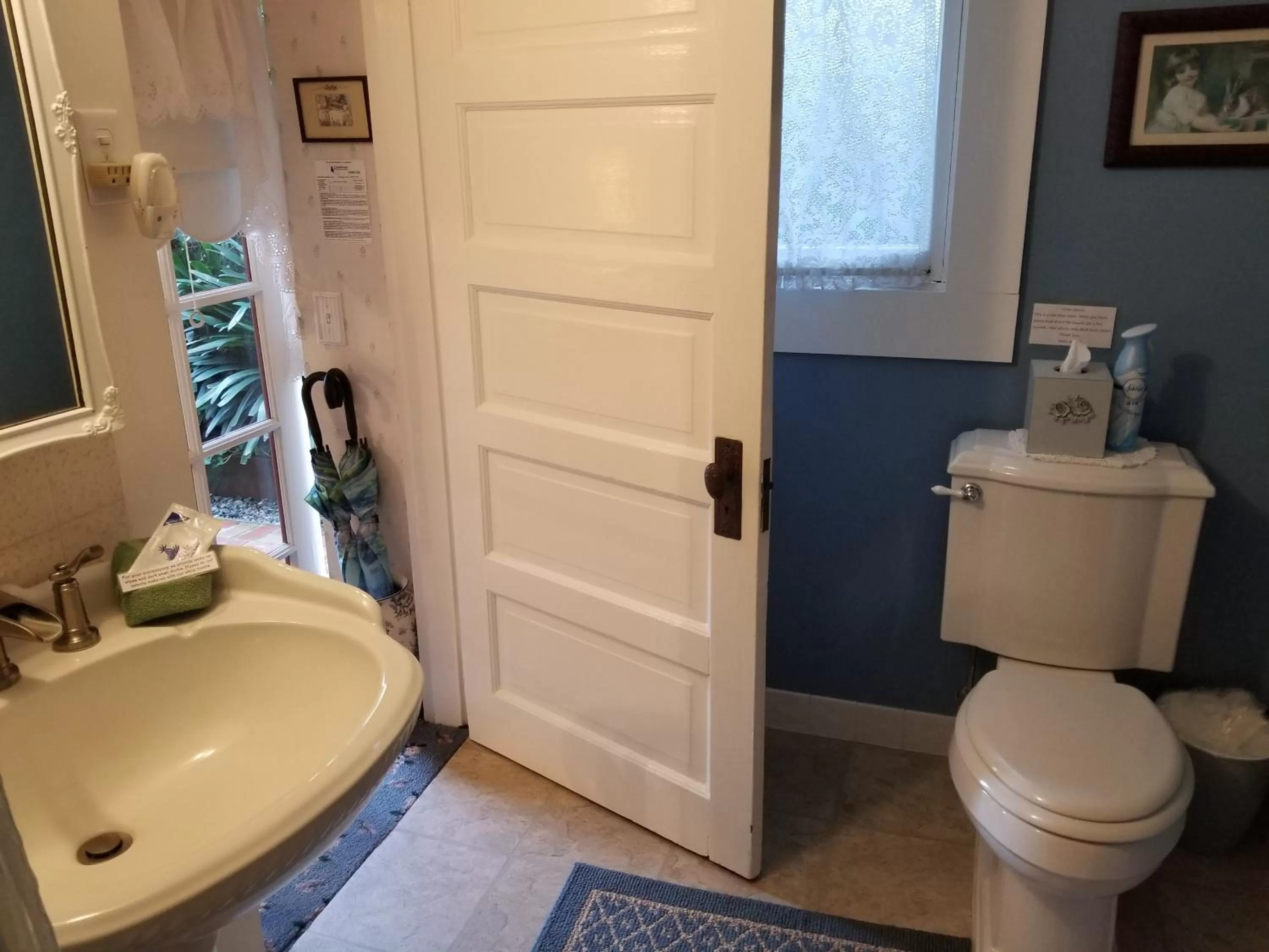 Bathroom in The Raford Inn