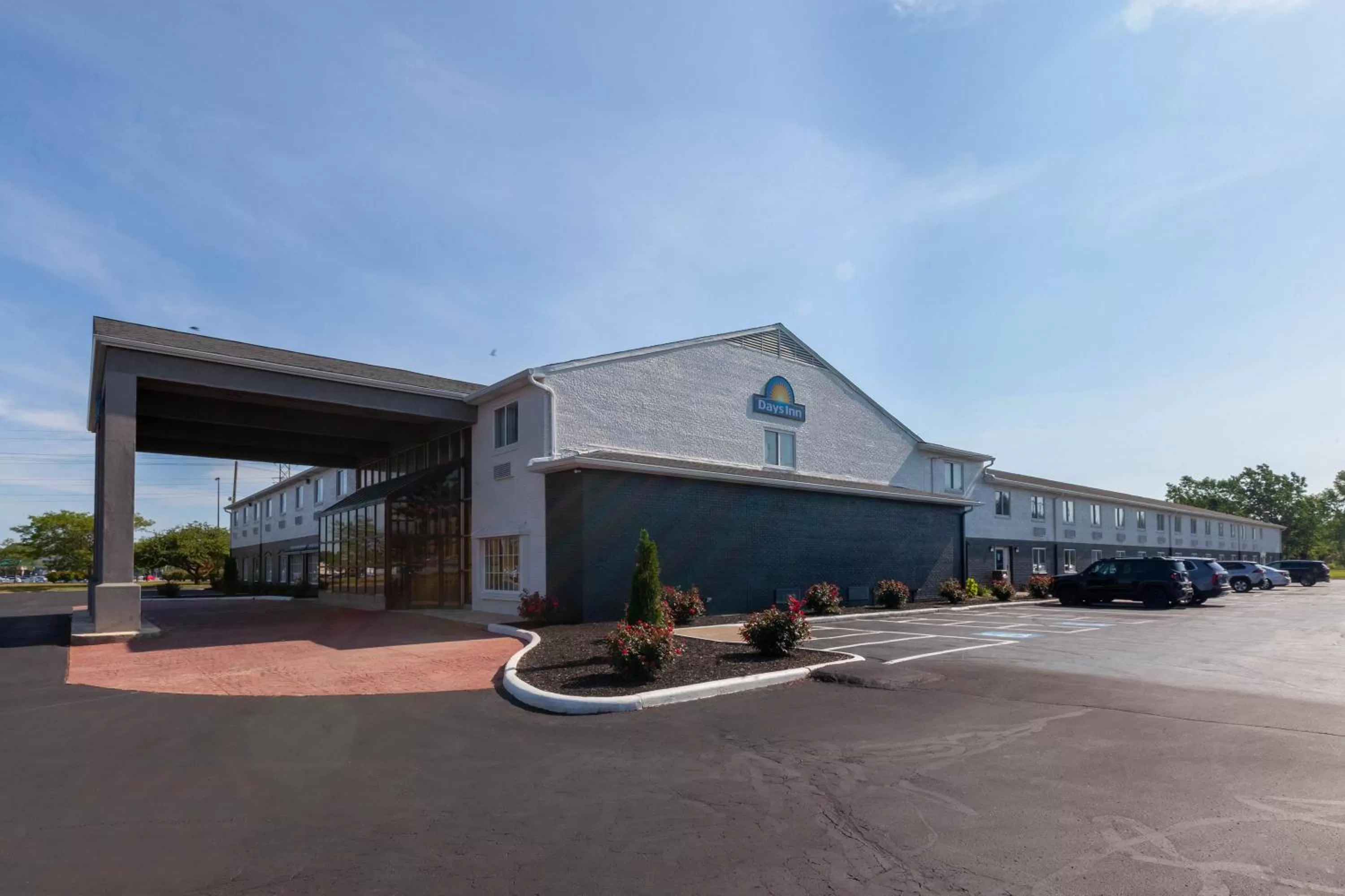 Property building in Days Inn by Wyndham Sandusky Cedar Point