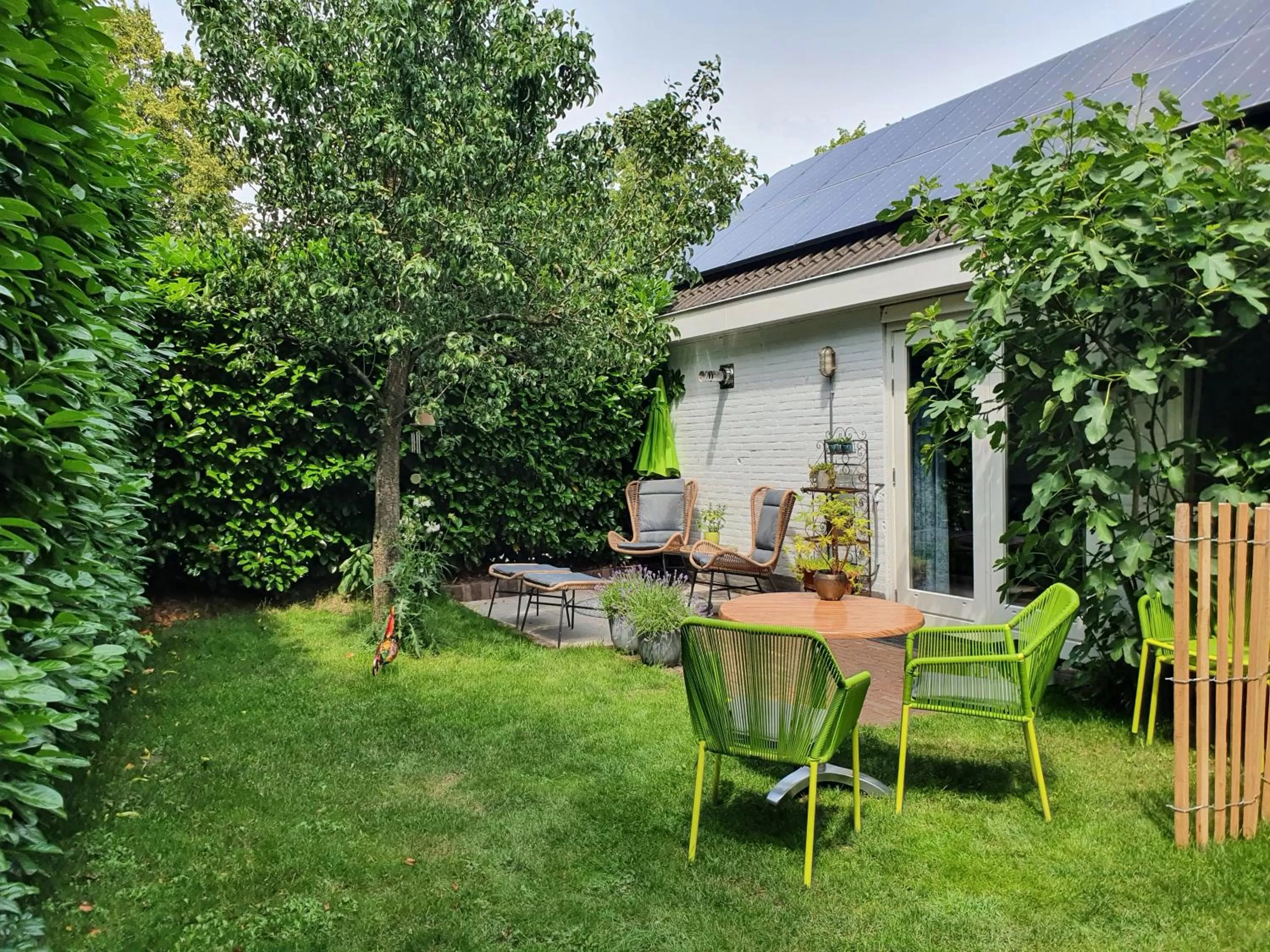 Garden in Bed and Breakfast en Studio Het Atelier