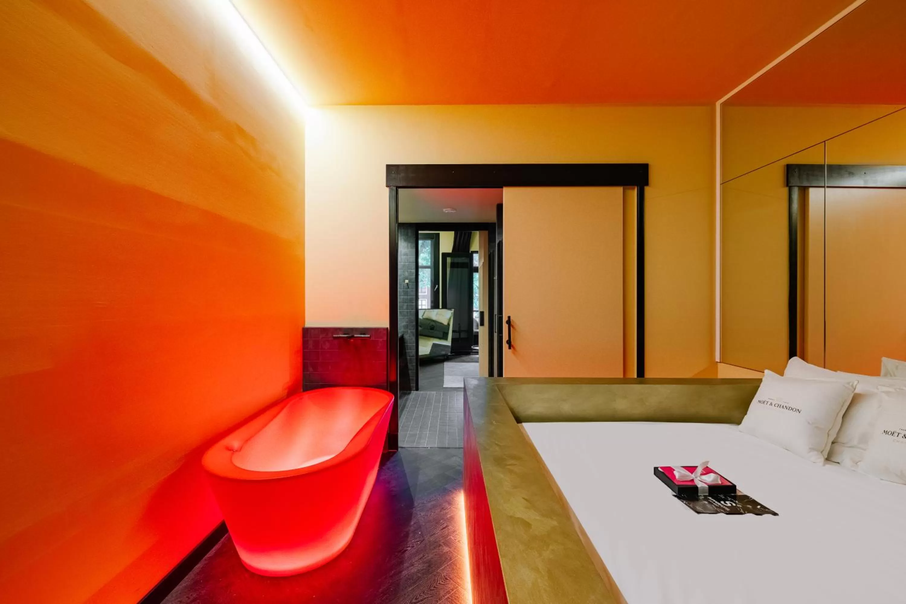 Bedroom, Bed in SUPPER Hotel