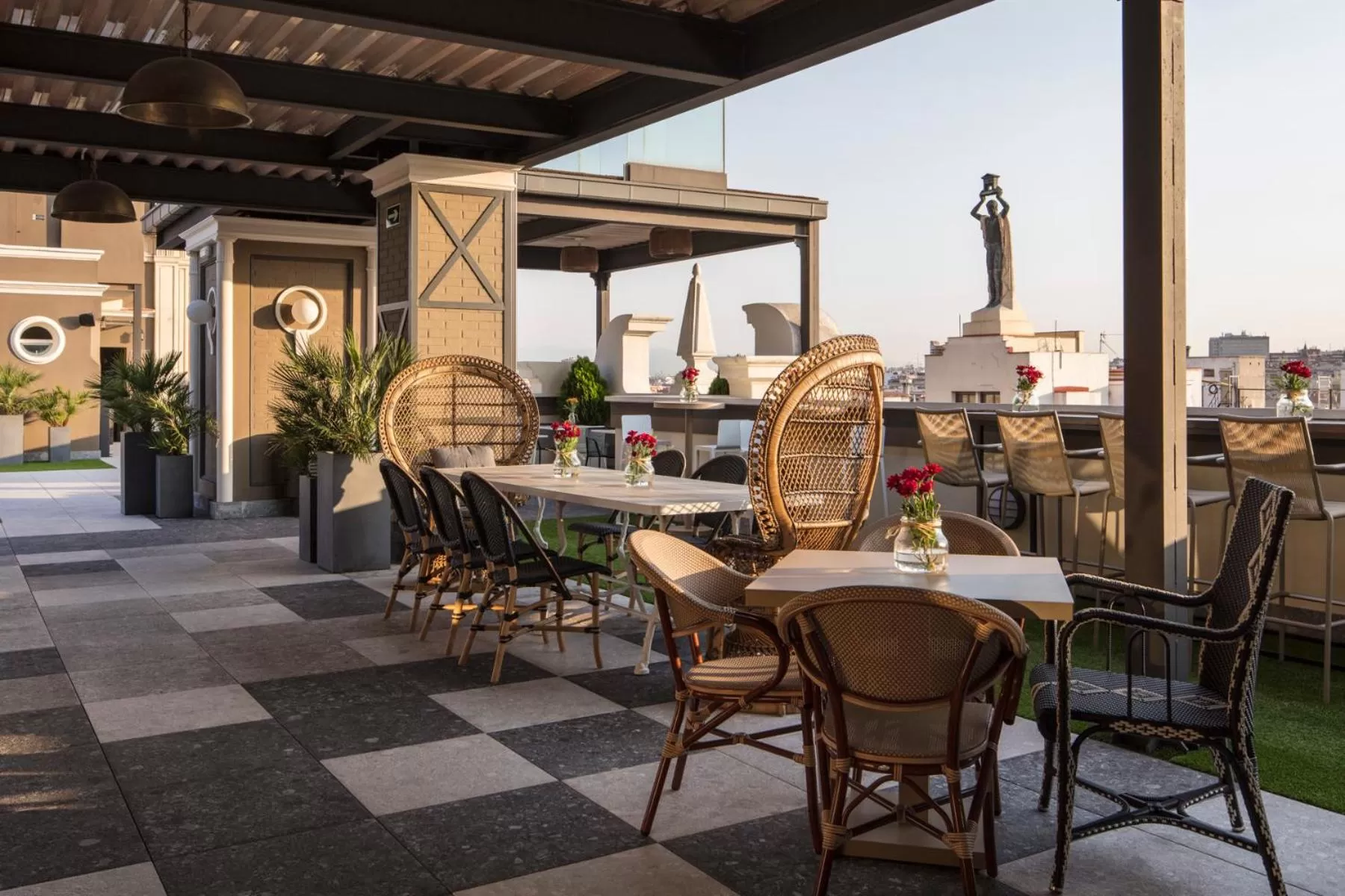 Lounge or bar in Emperador