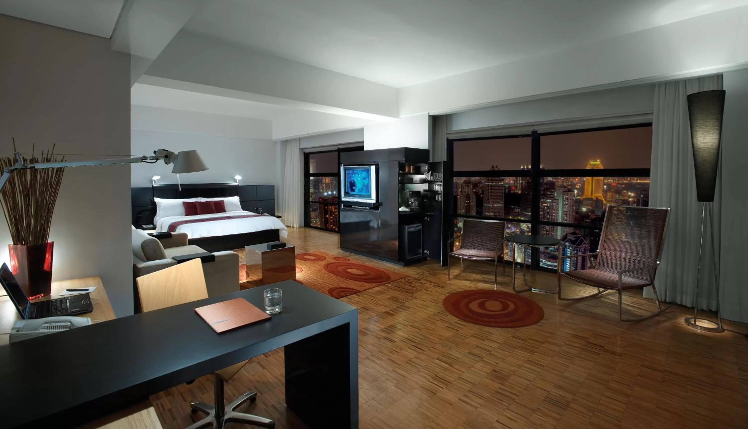 Seating area in Hotel Maya Kuala Lumpur City Centre