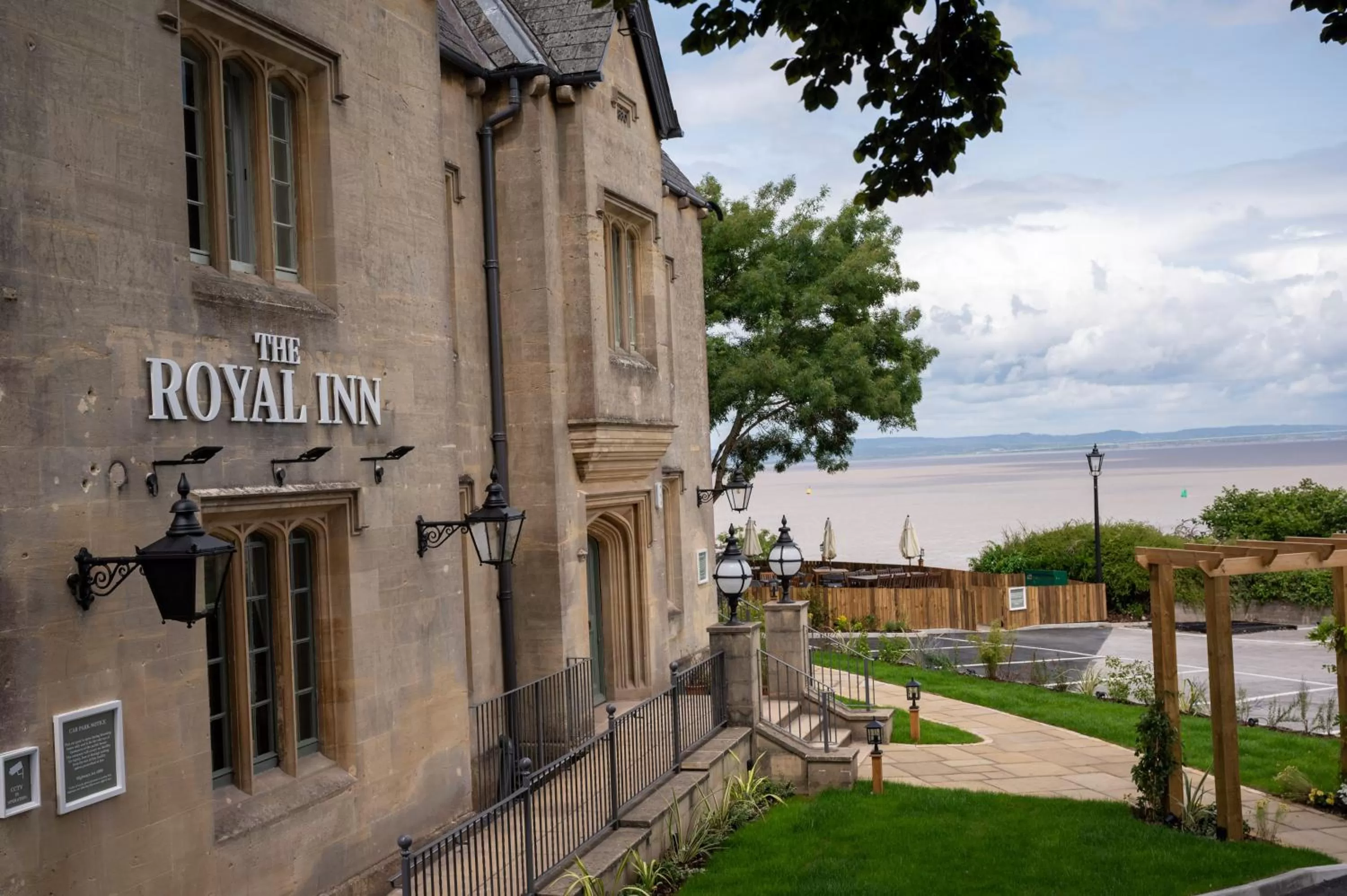 The Royal Inn by Chef & Brewer Collection