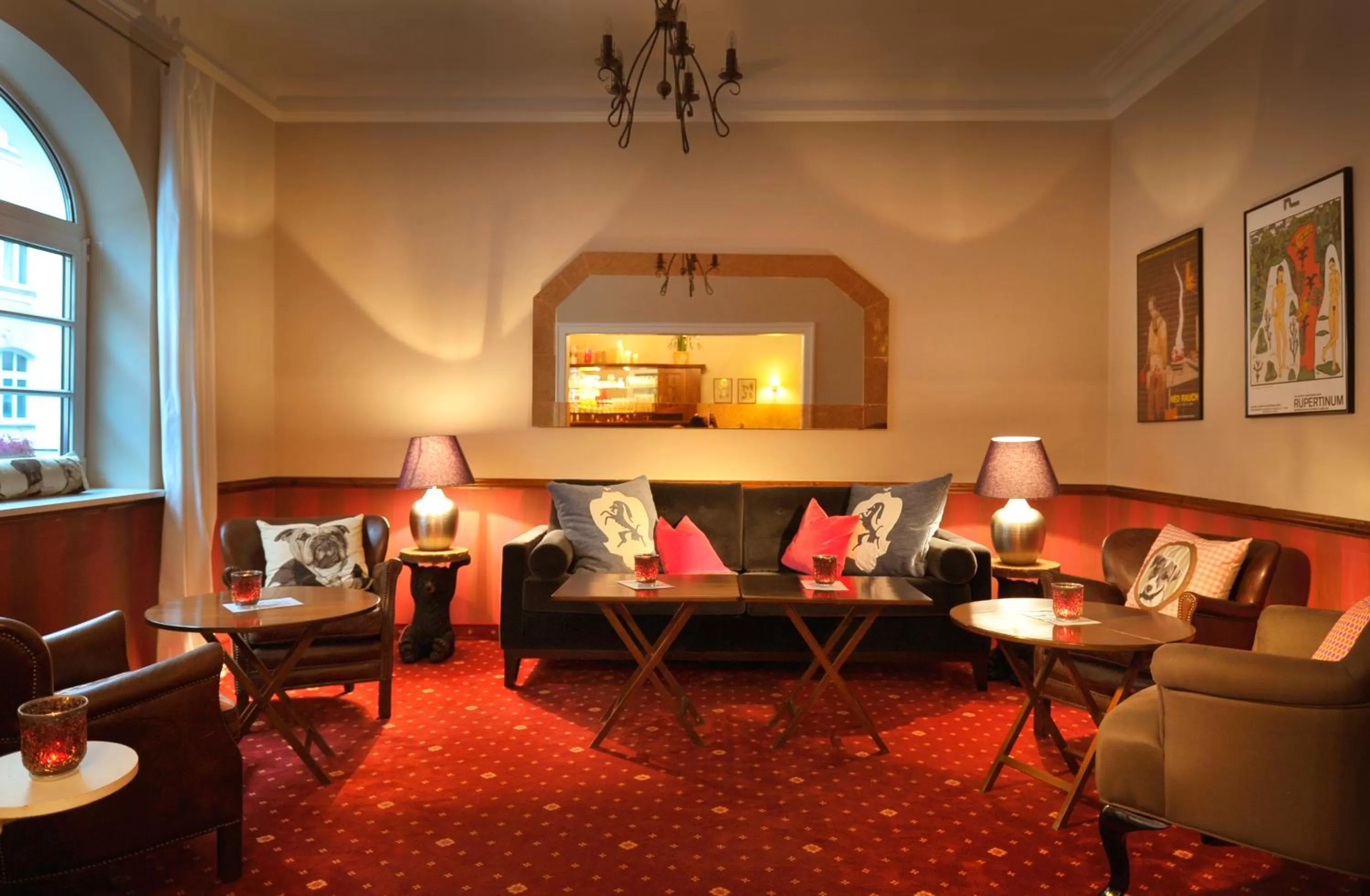 Communal lounge/ TV room in Hotel Markus Sittikus Salzburg