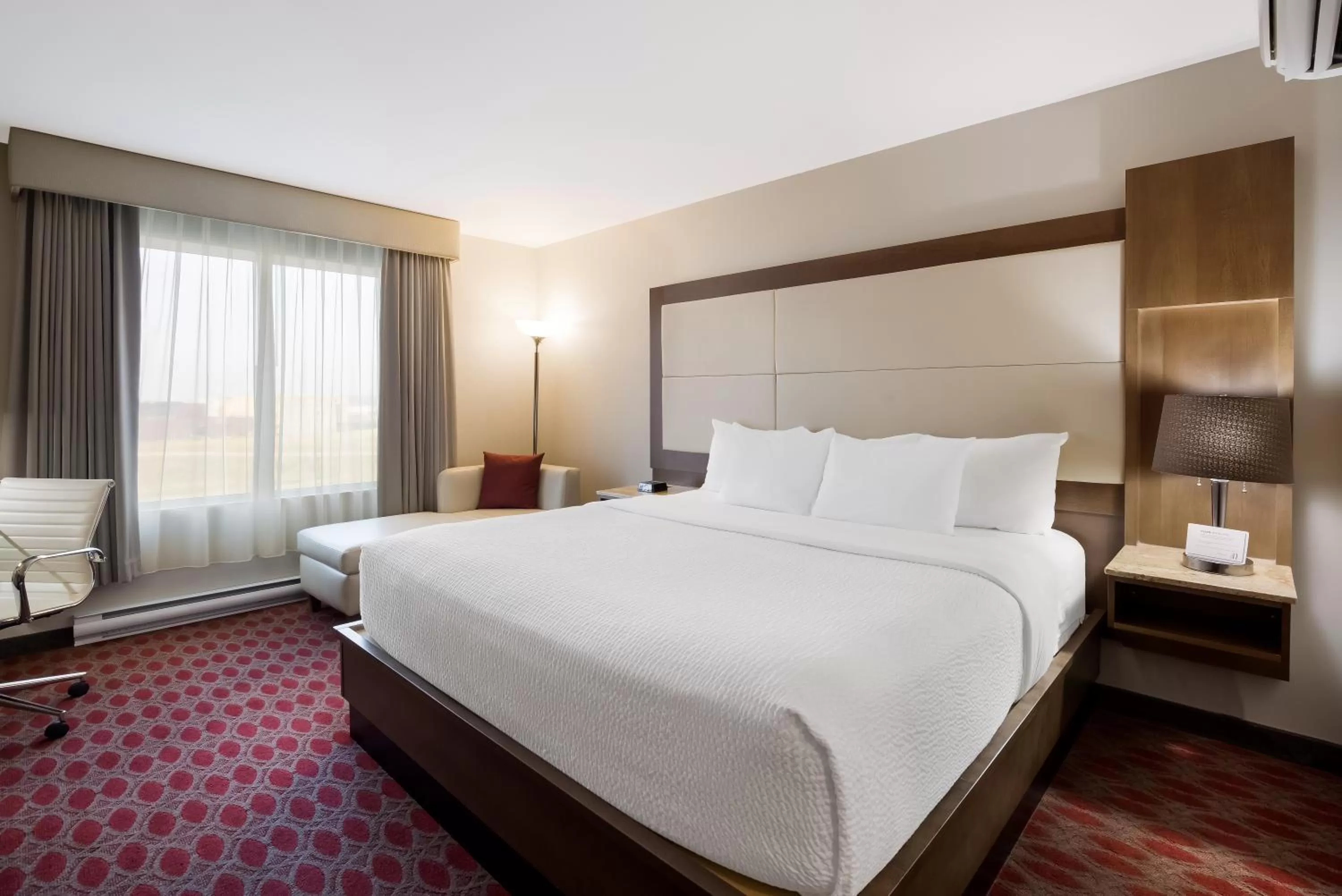 Bedroom, Bed in Hotel 11, MOD A Sonesta Collection