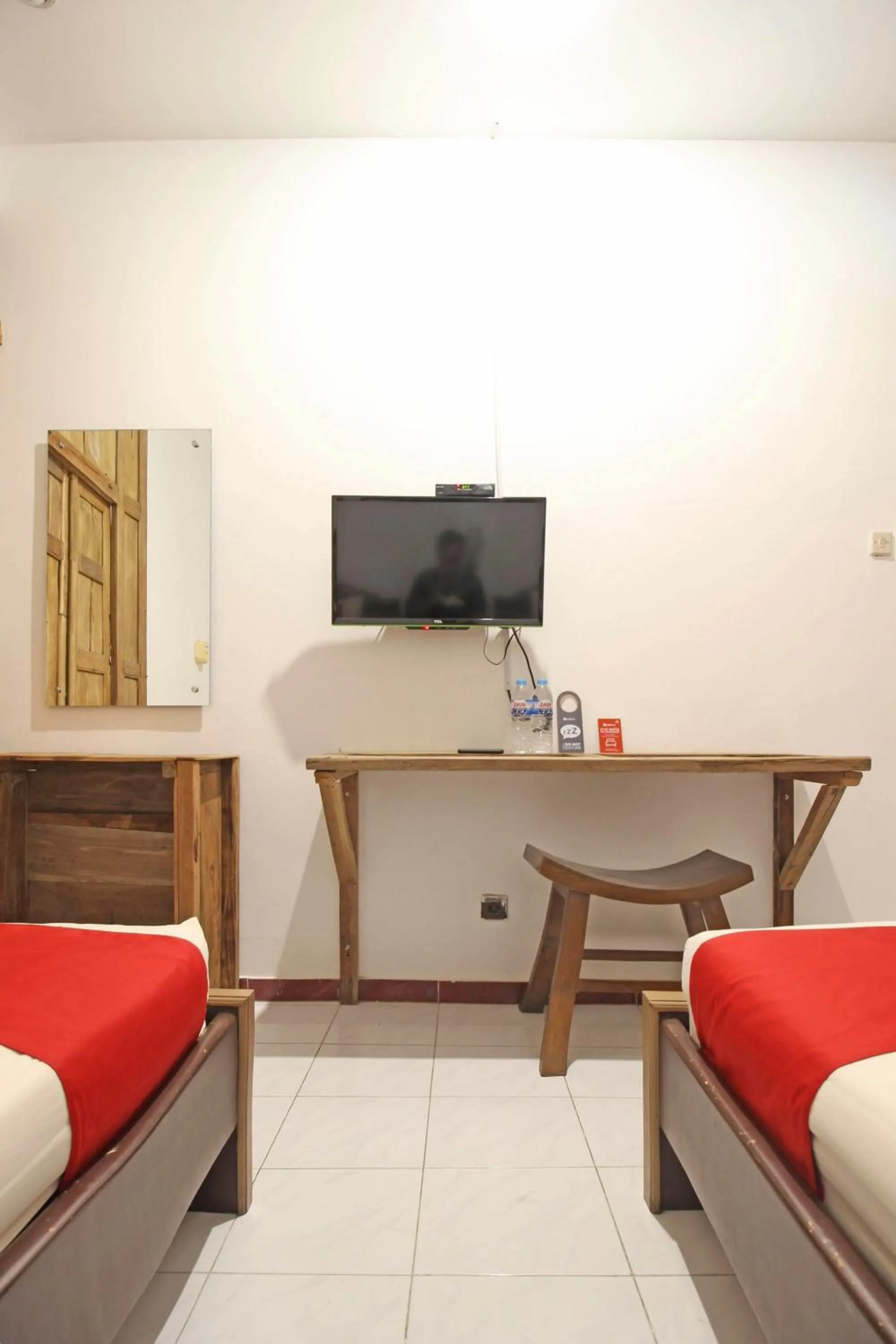 Bed in RedDoorz near Pojok Beteng Prawirotaman