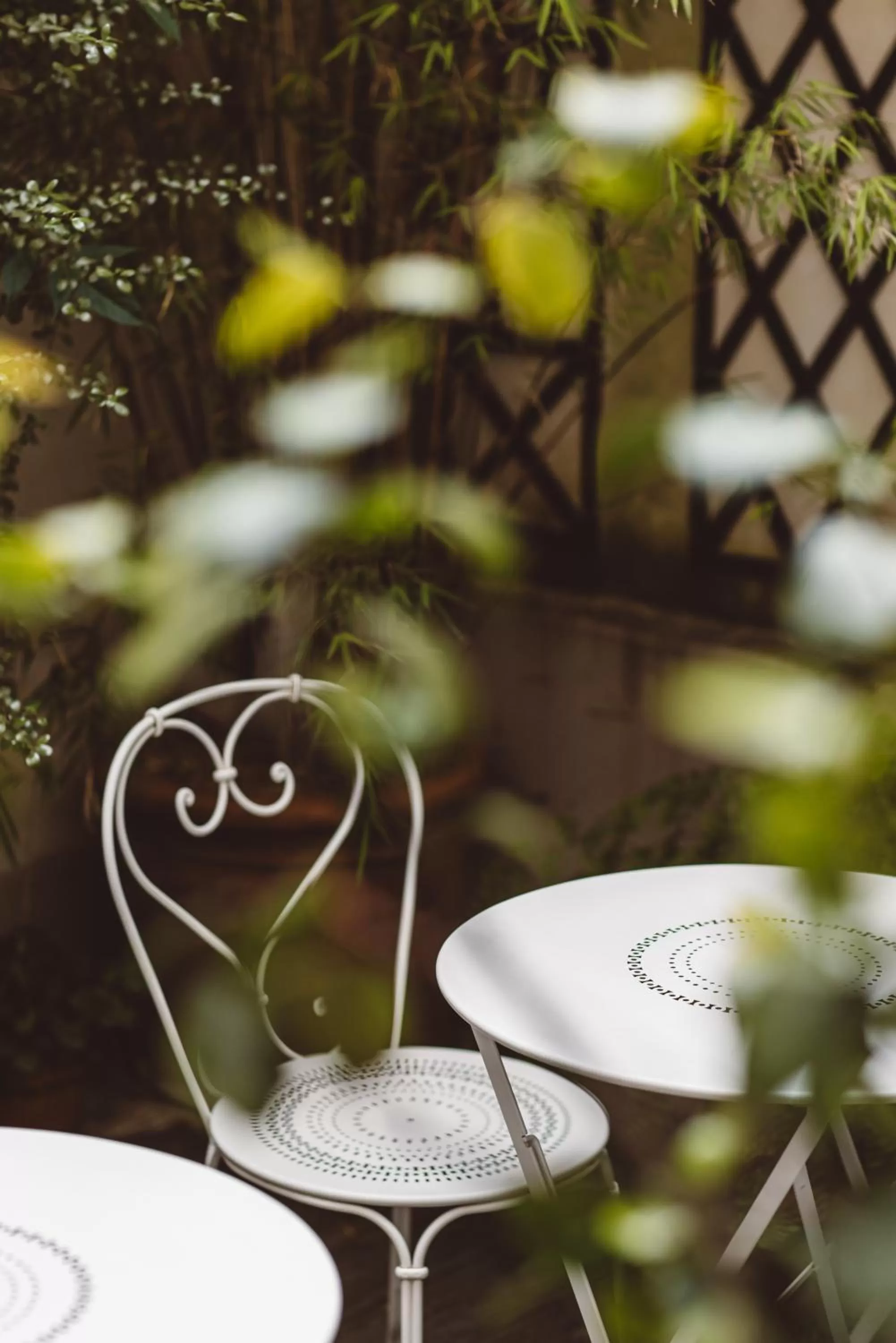 Patio in Hôtel Arvor Saint Georges