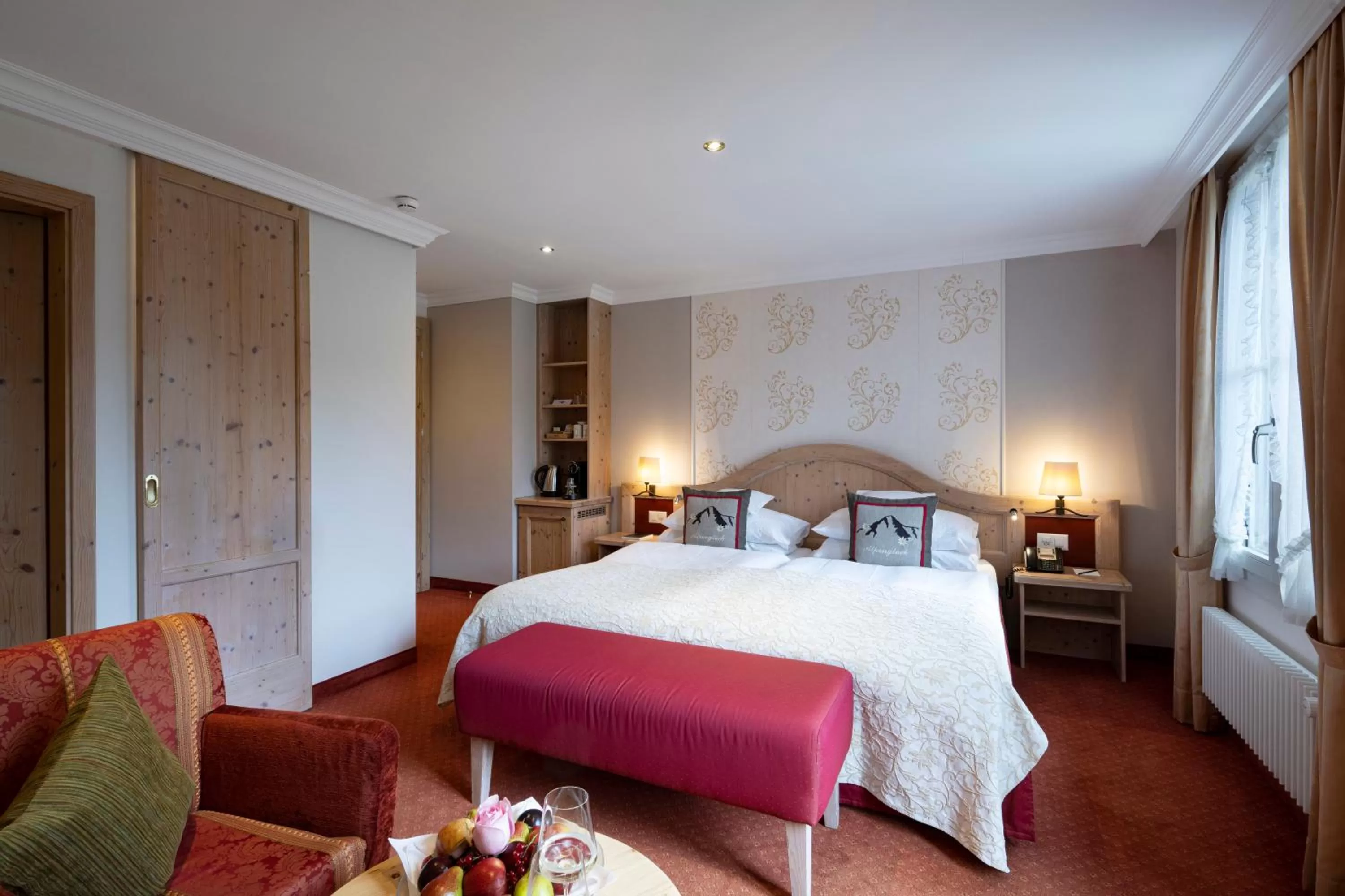 Photo of the whole room, Bed in Romantik Hotel Schweizerhof