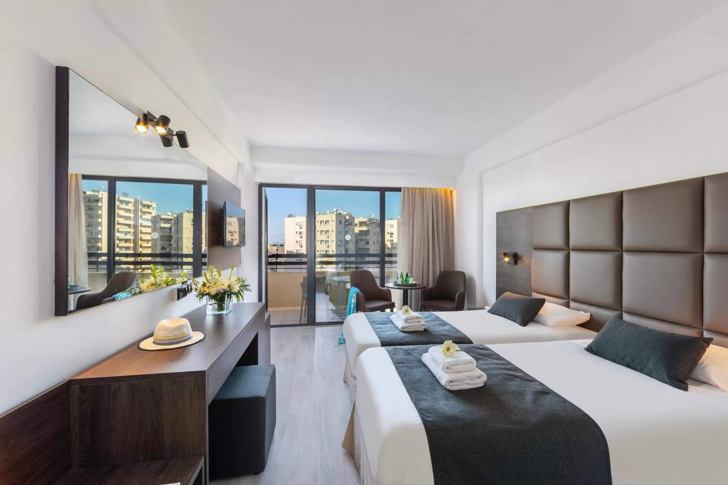 Photo of the whole room, Bed in Odysseia Hotel Kapetanios