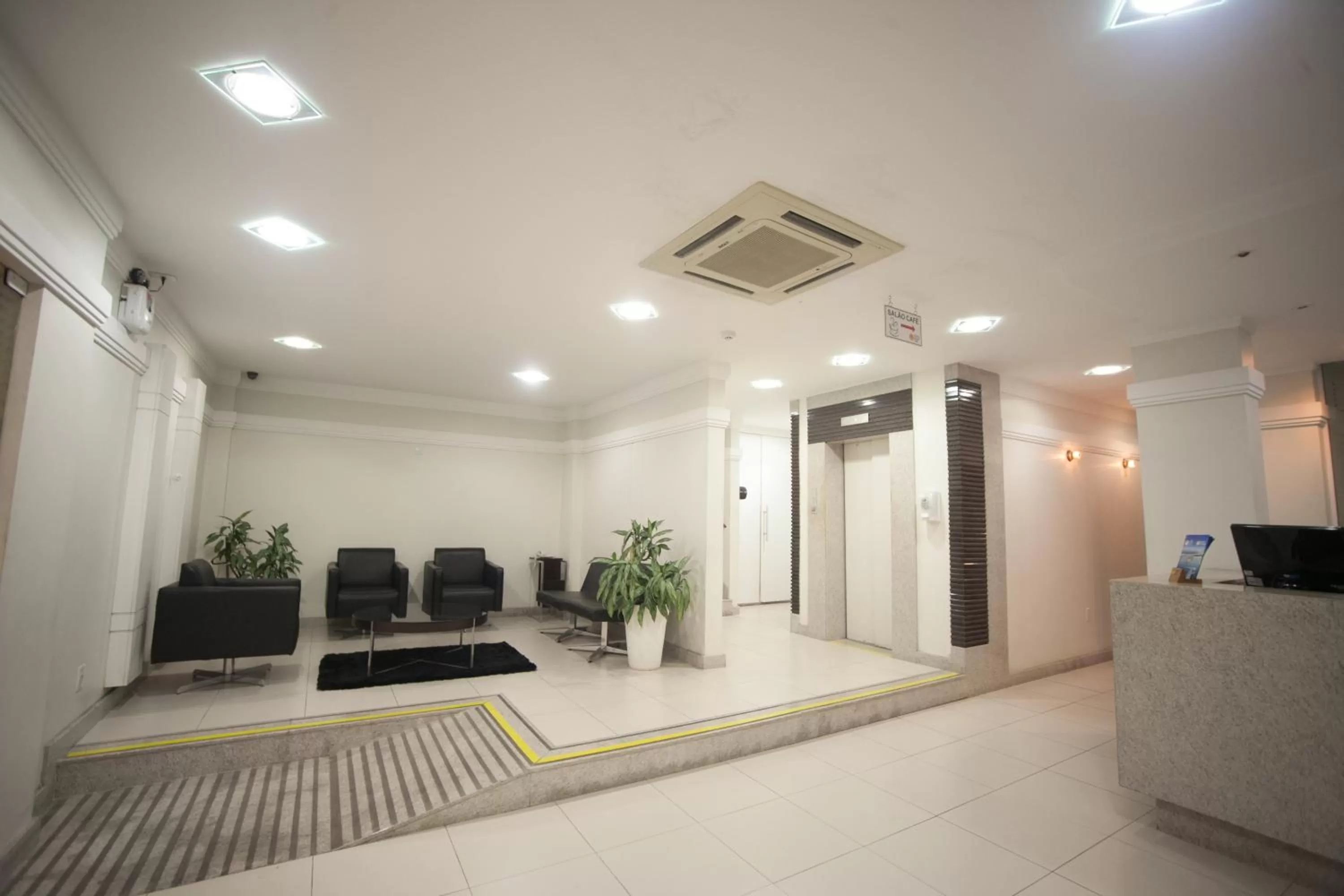 Hotel Itajaí Tur - Itajaí Navegantes