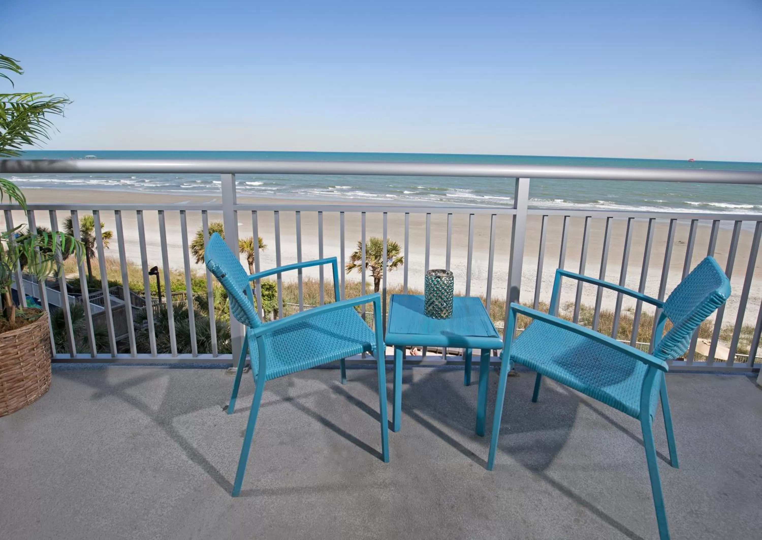 Balcony/Terrace in Beach Vacation Condos South