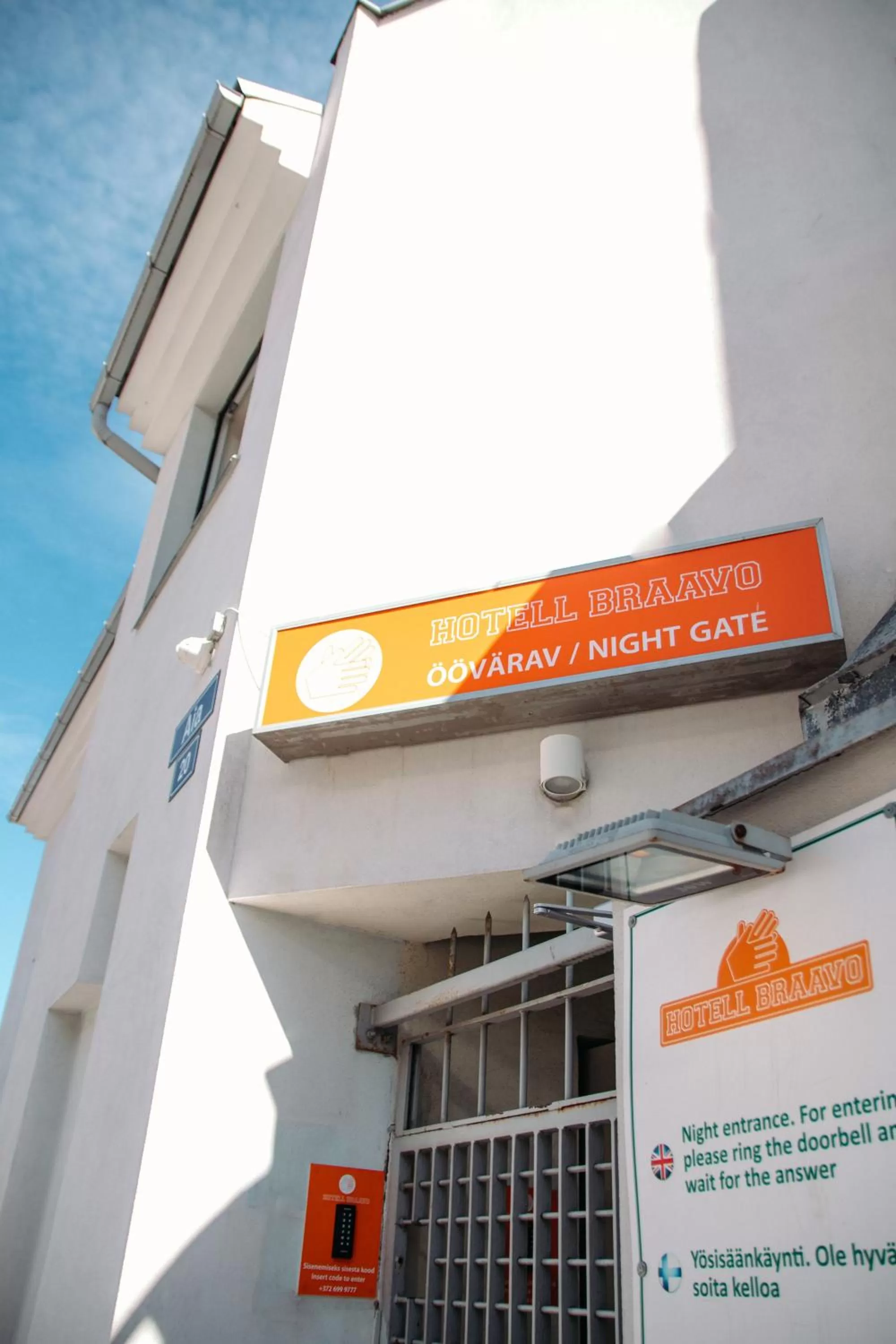 Logo/Certificate/Sign in Braavo Spa Hotel