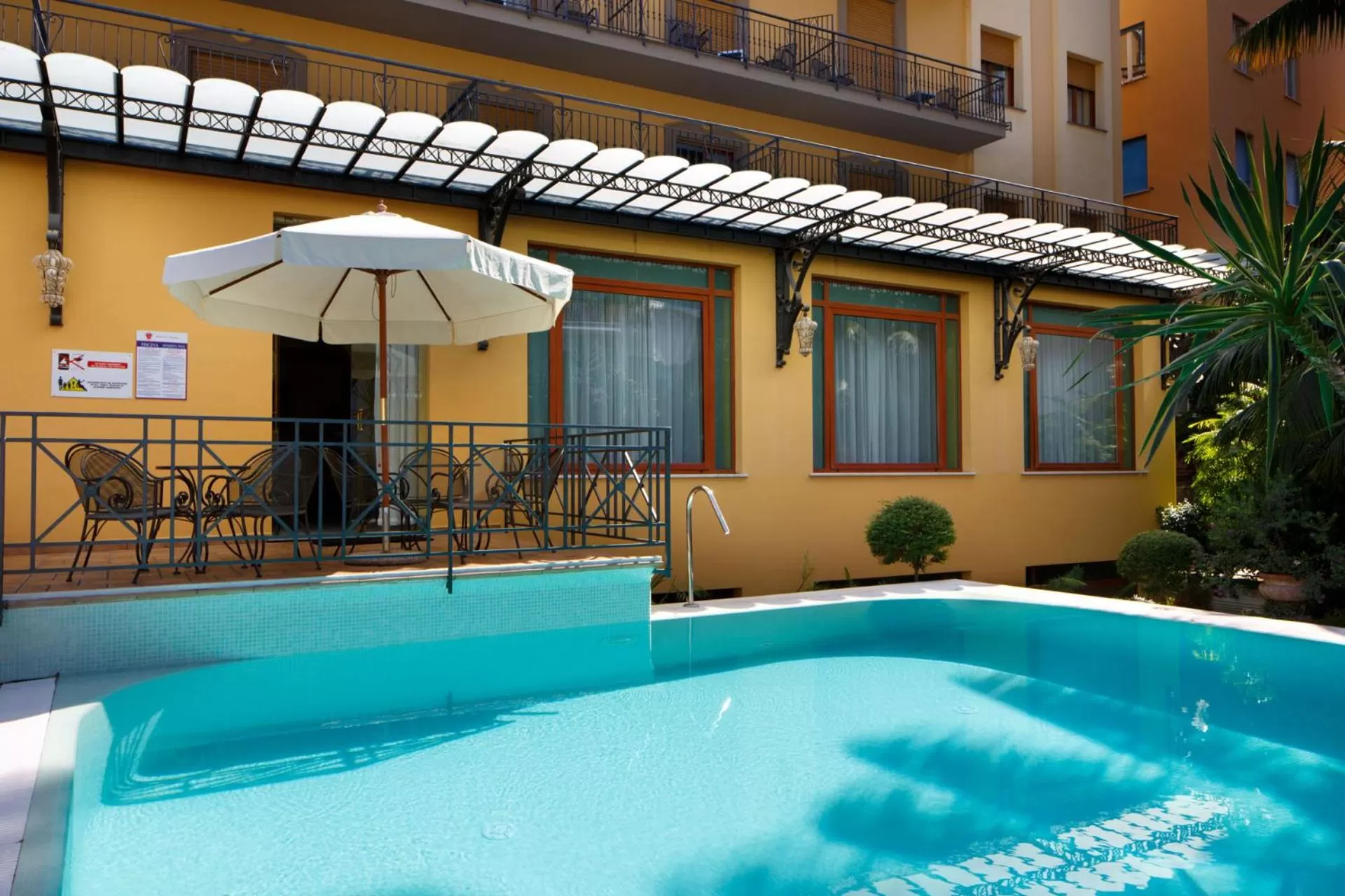 Lounge or bar in Hotel Zi' Teresa