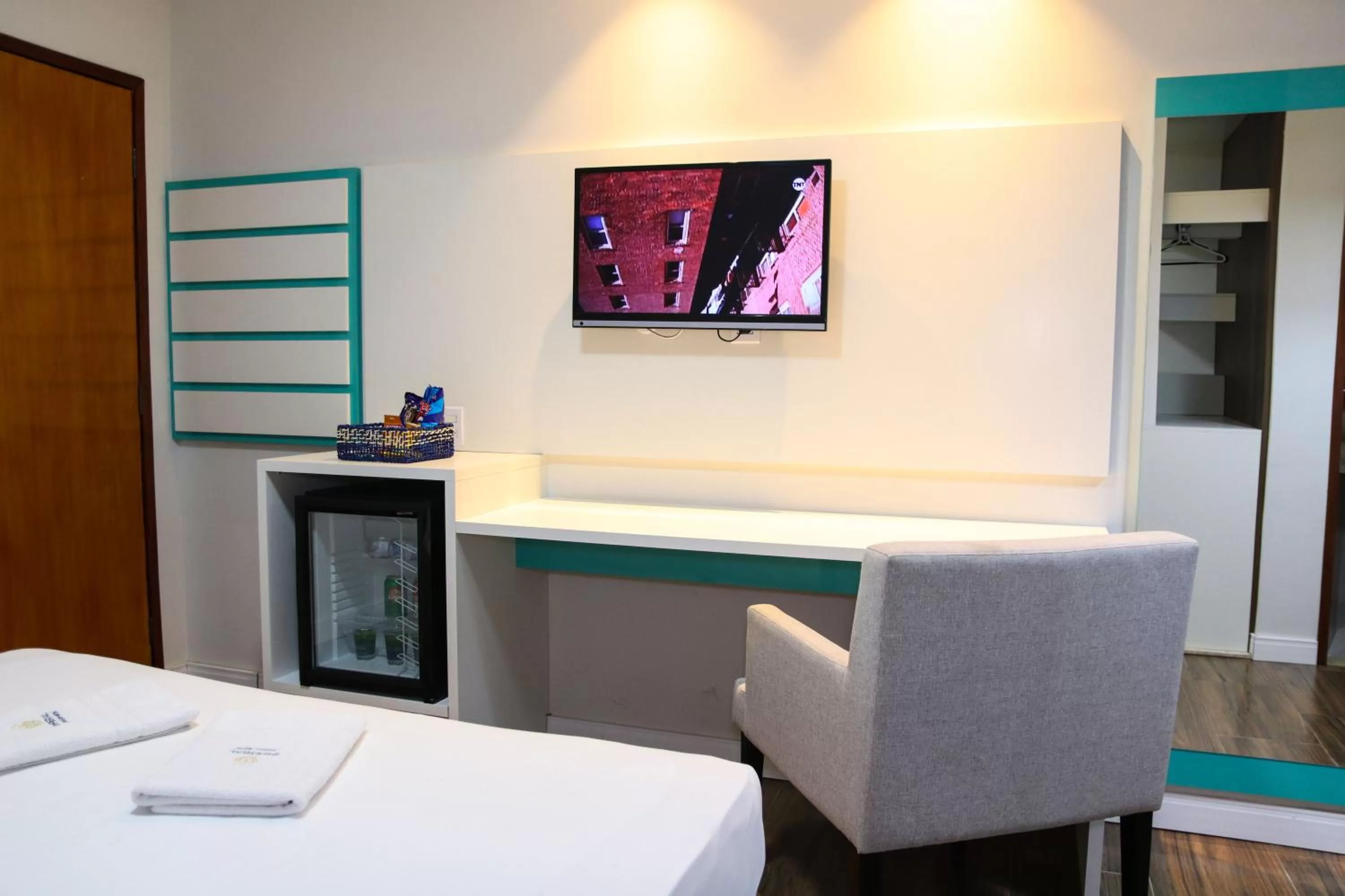 TV and multimedia in Imperial Hotel By Nobile