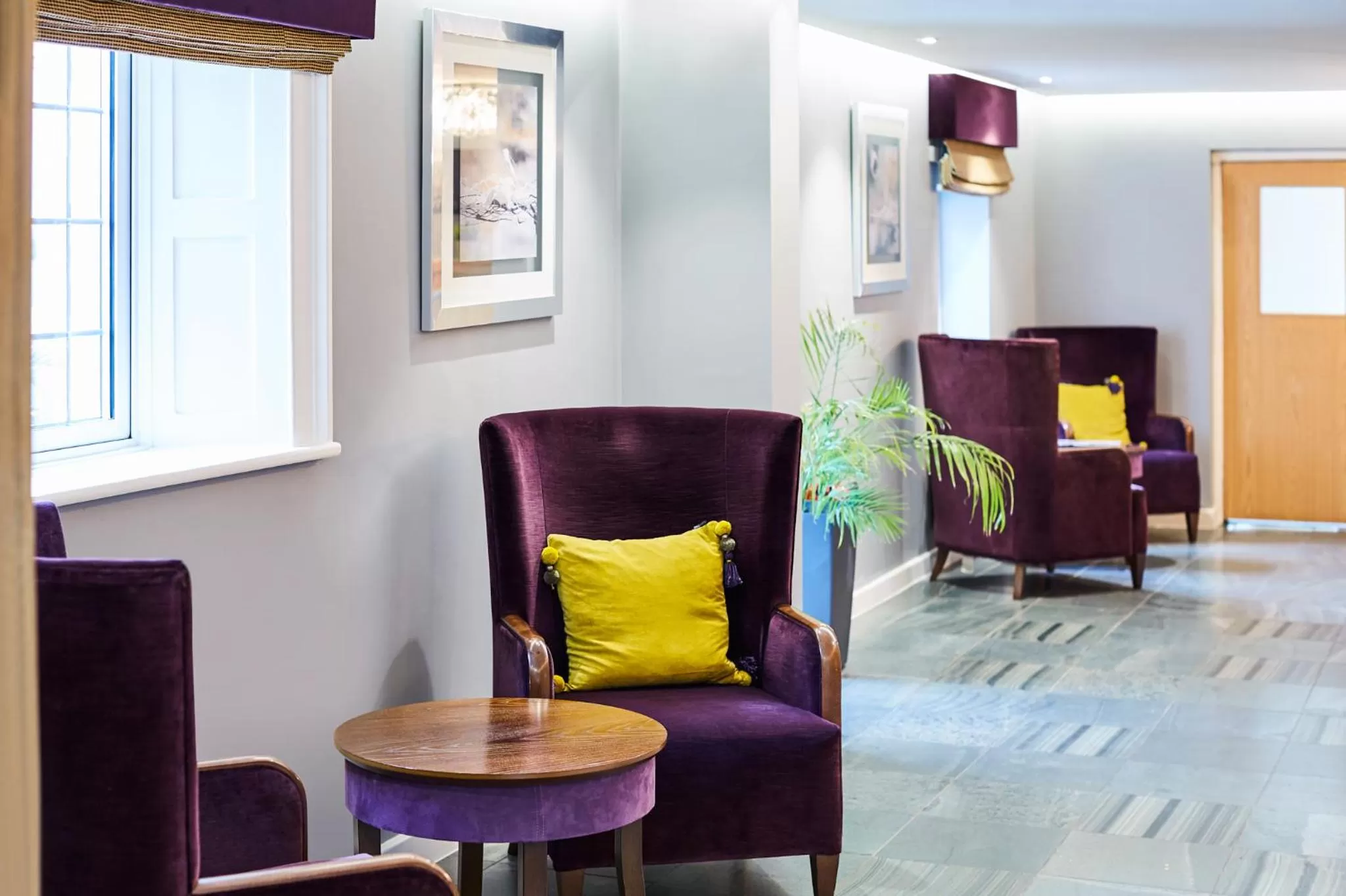 Seating area in Mercure Newbury West Grange Hotel