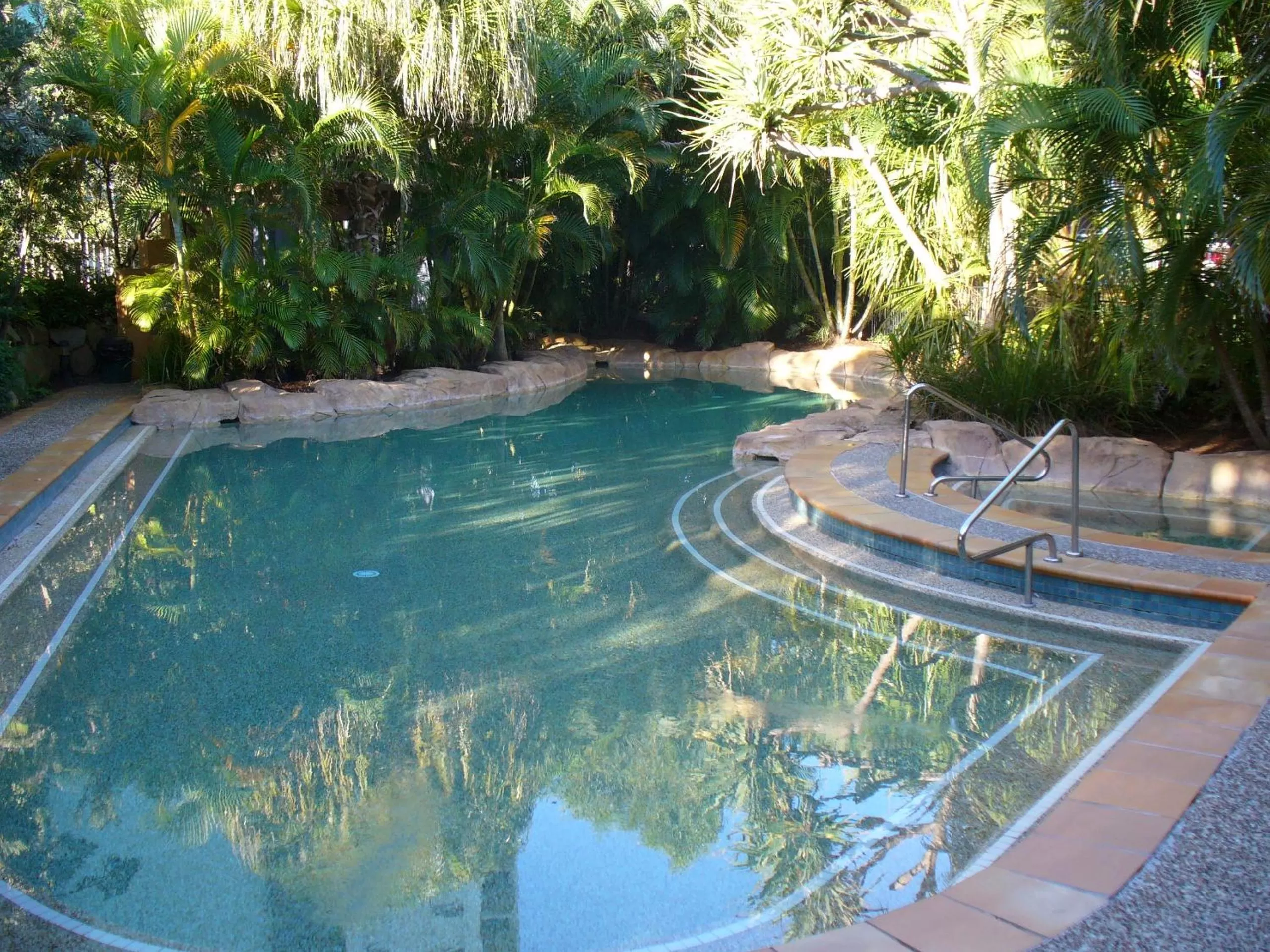 Swimming pool in Currumbin Sands On The Beach