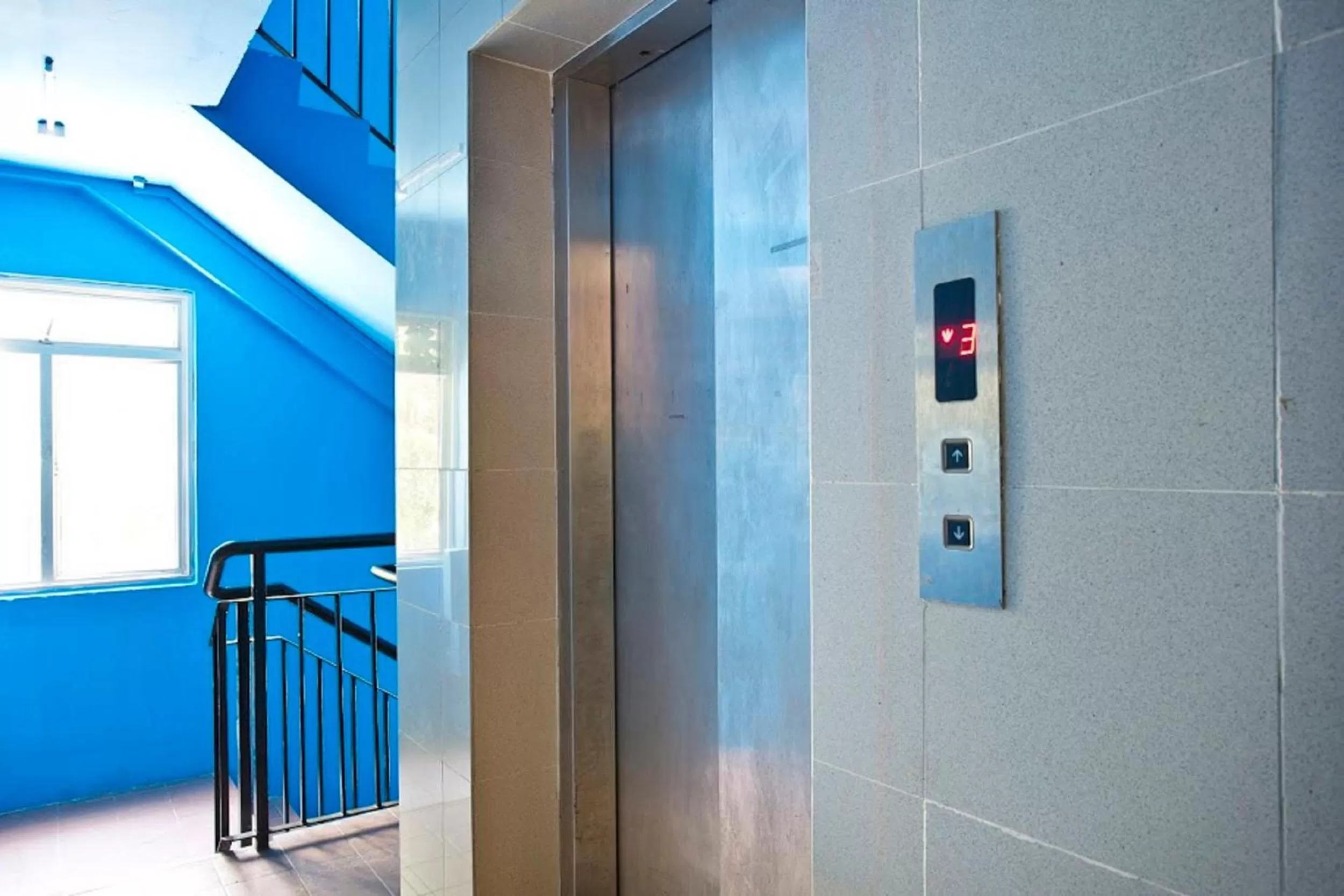 Property building in 7 Wonders Boutique Capsule