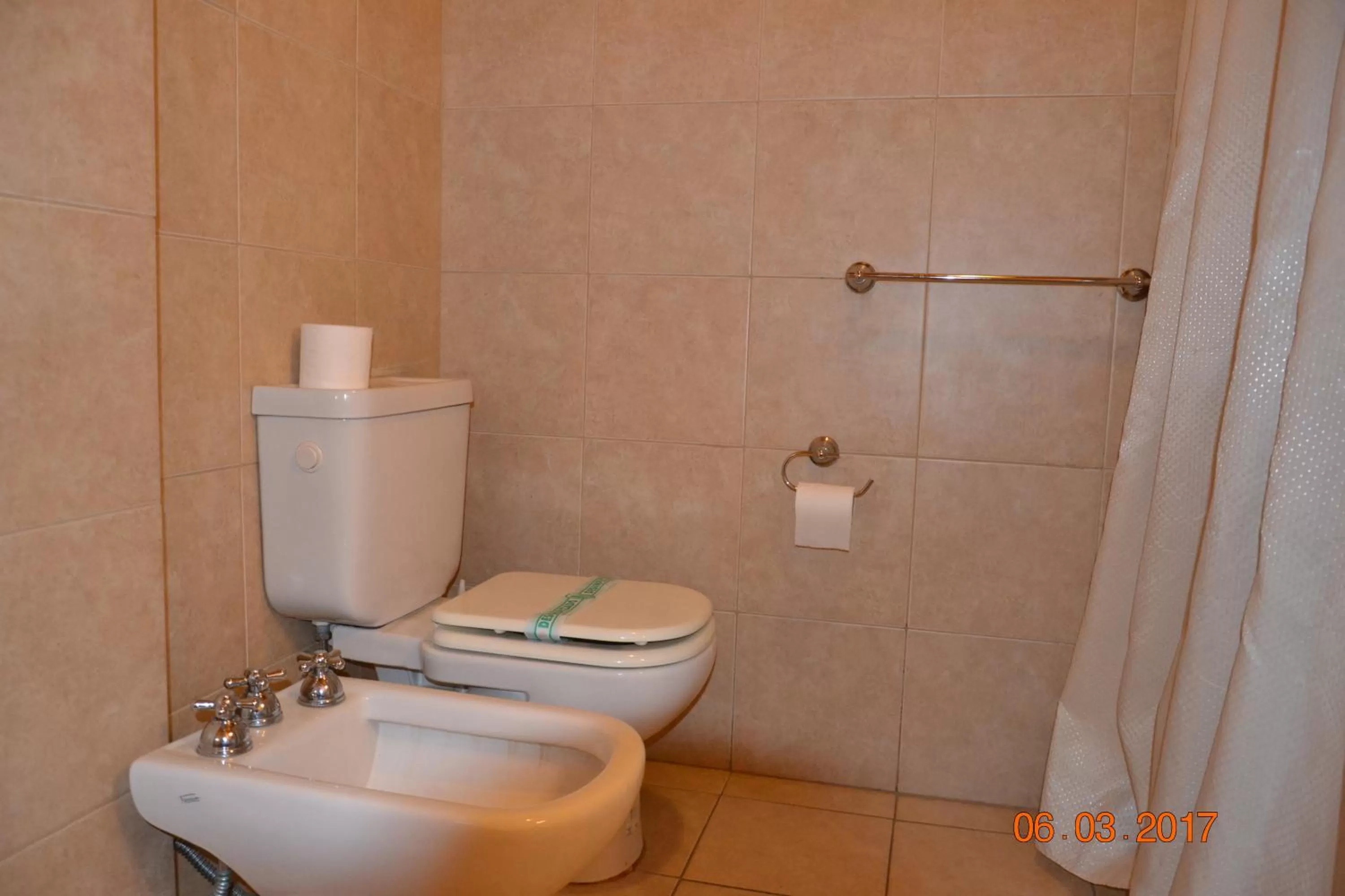 Bathroom in Hotel Victoria