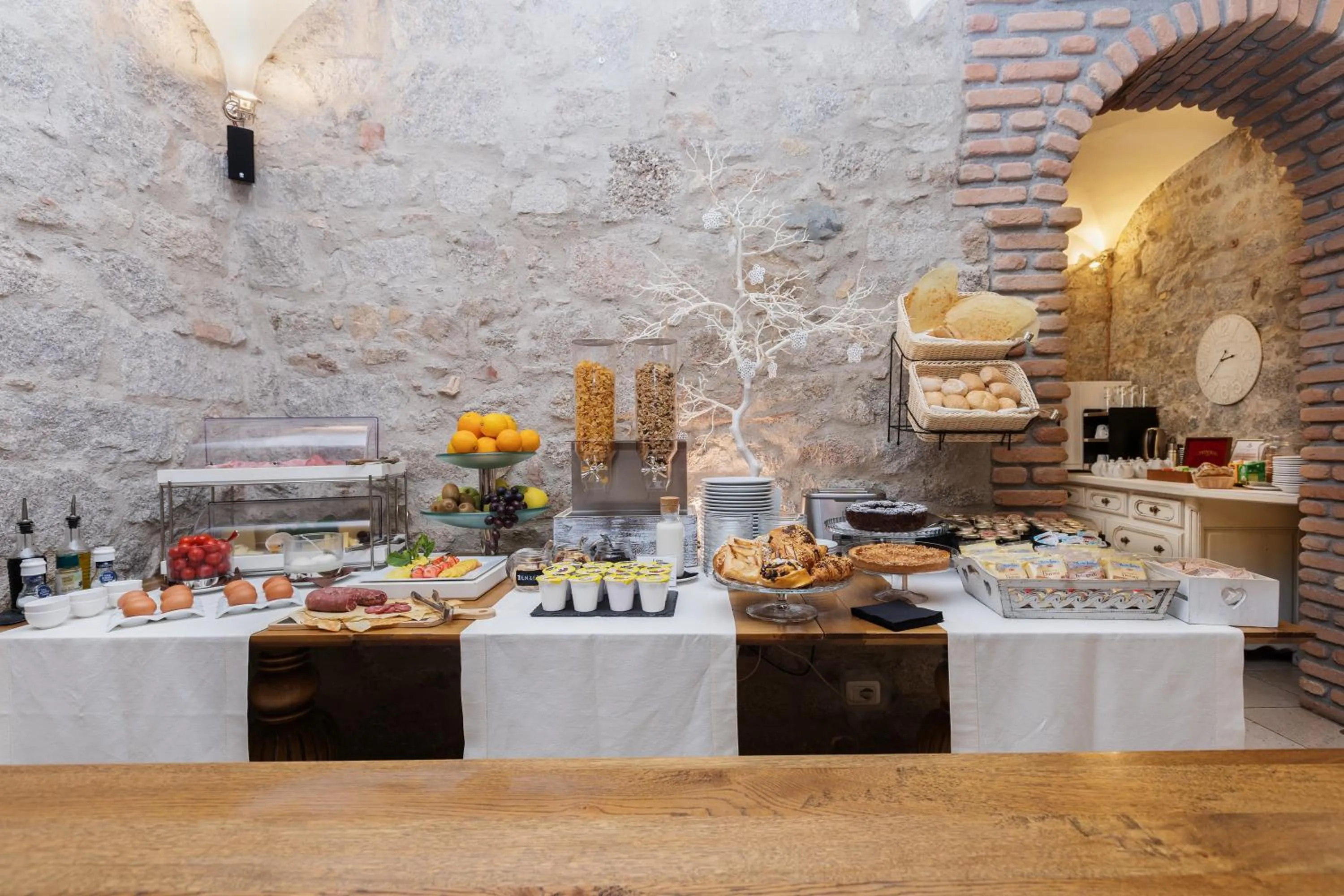 Breakfast in La Locanda Del Conte Mameli - Boutique Hotel & Suite SPA