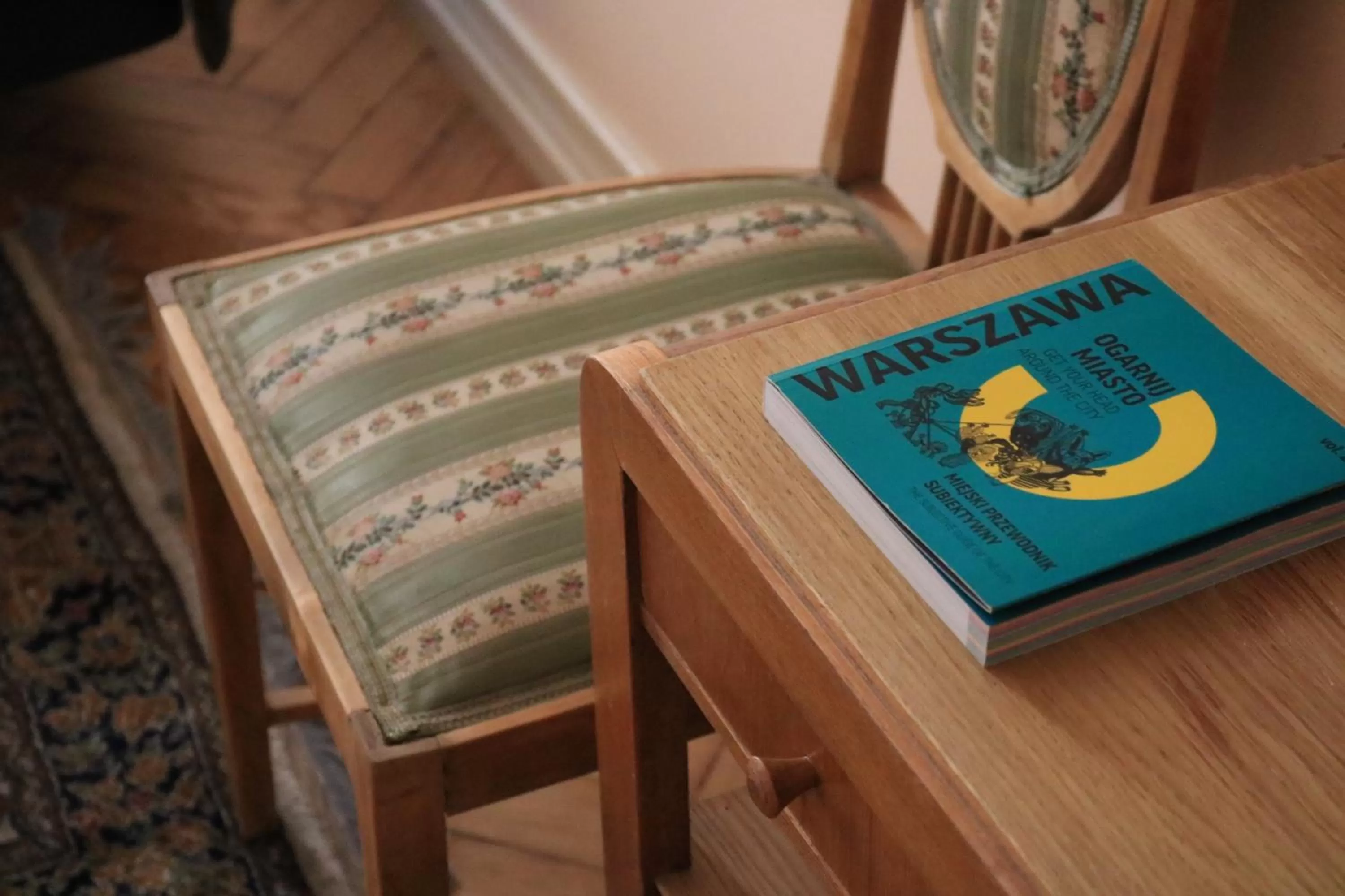 Library, Bed in Chopin Boutique