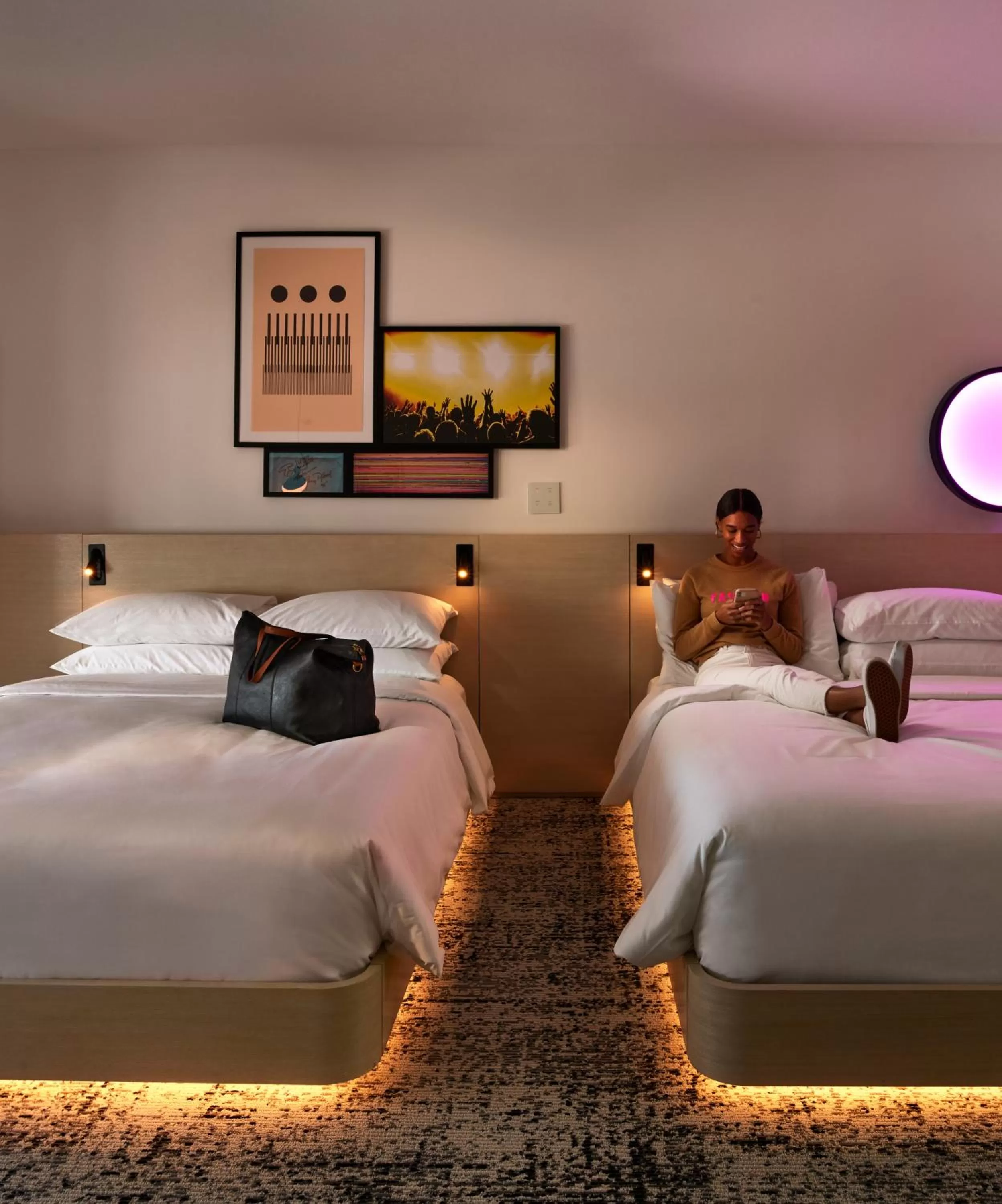 Bedroom, Bed in Reverb by Hard Rock Atlanta Downtown