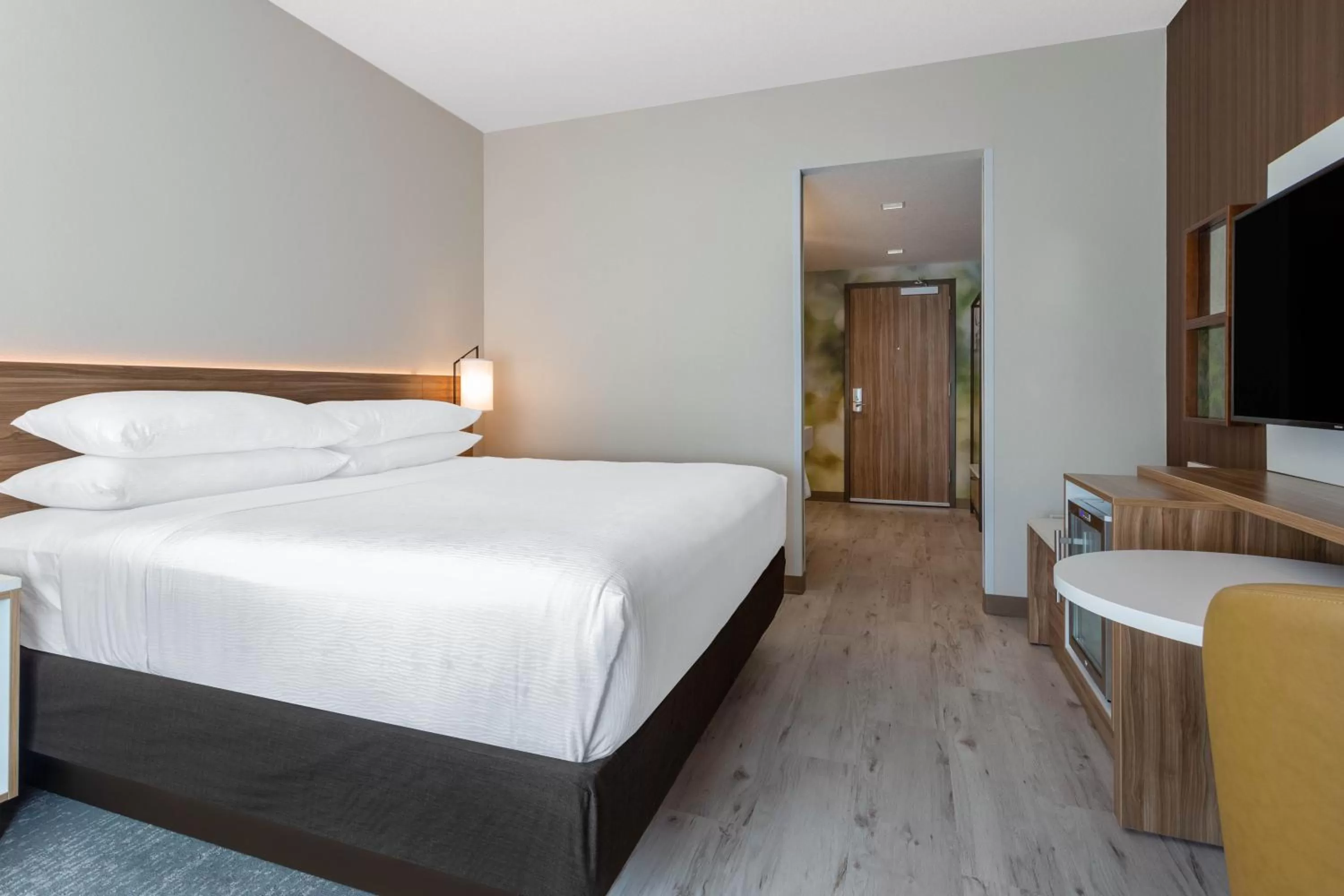 Bed in Wyndham Garden Orlando Universal / I Drive