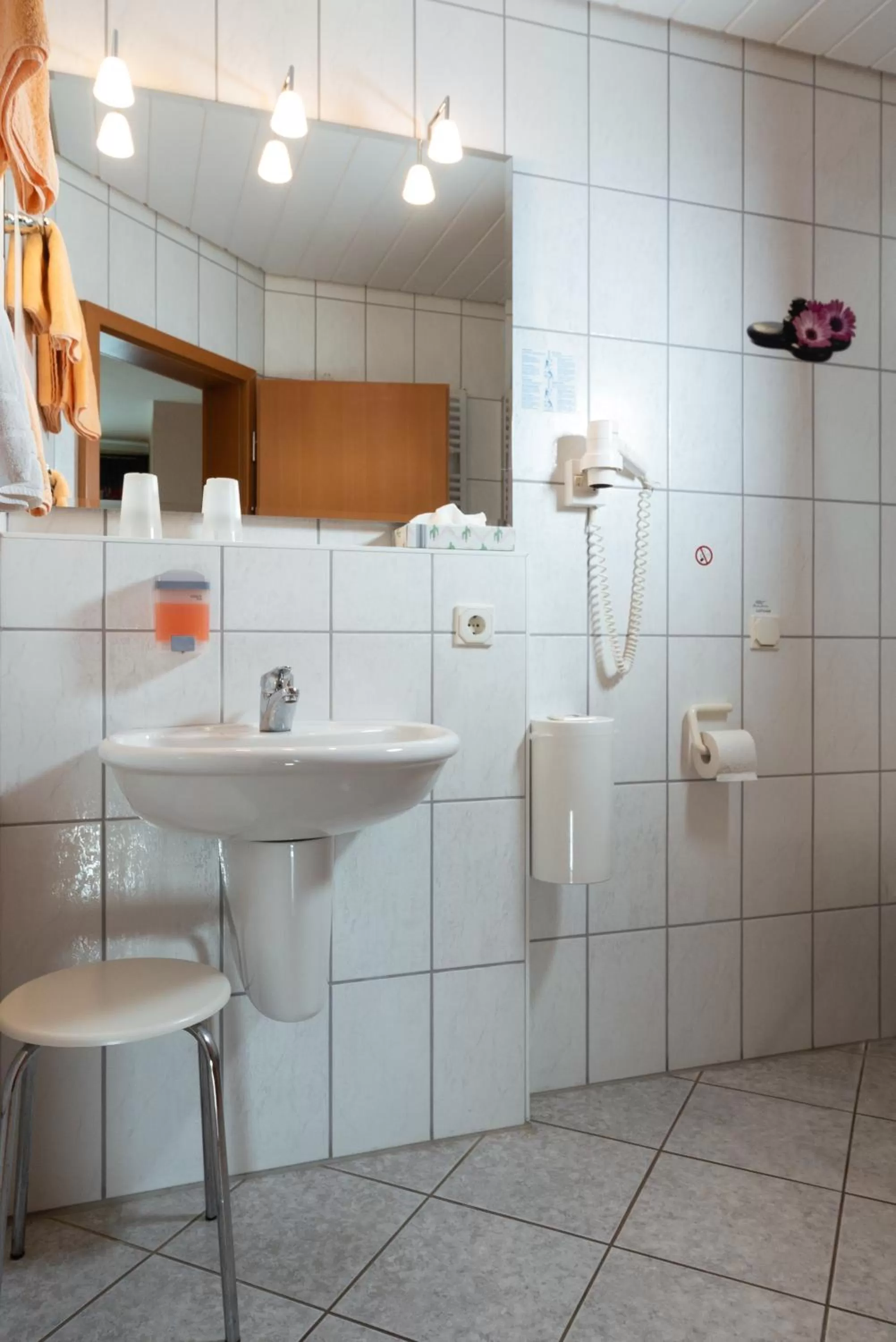 Bathroom in Wirtshaus & Hotel Zur Alten Brauerei Zapf