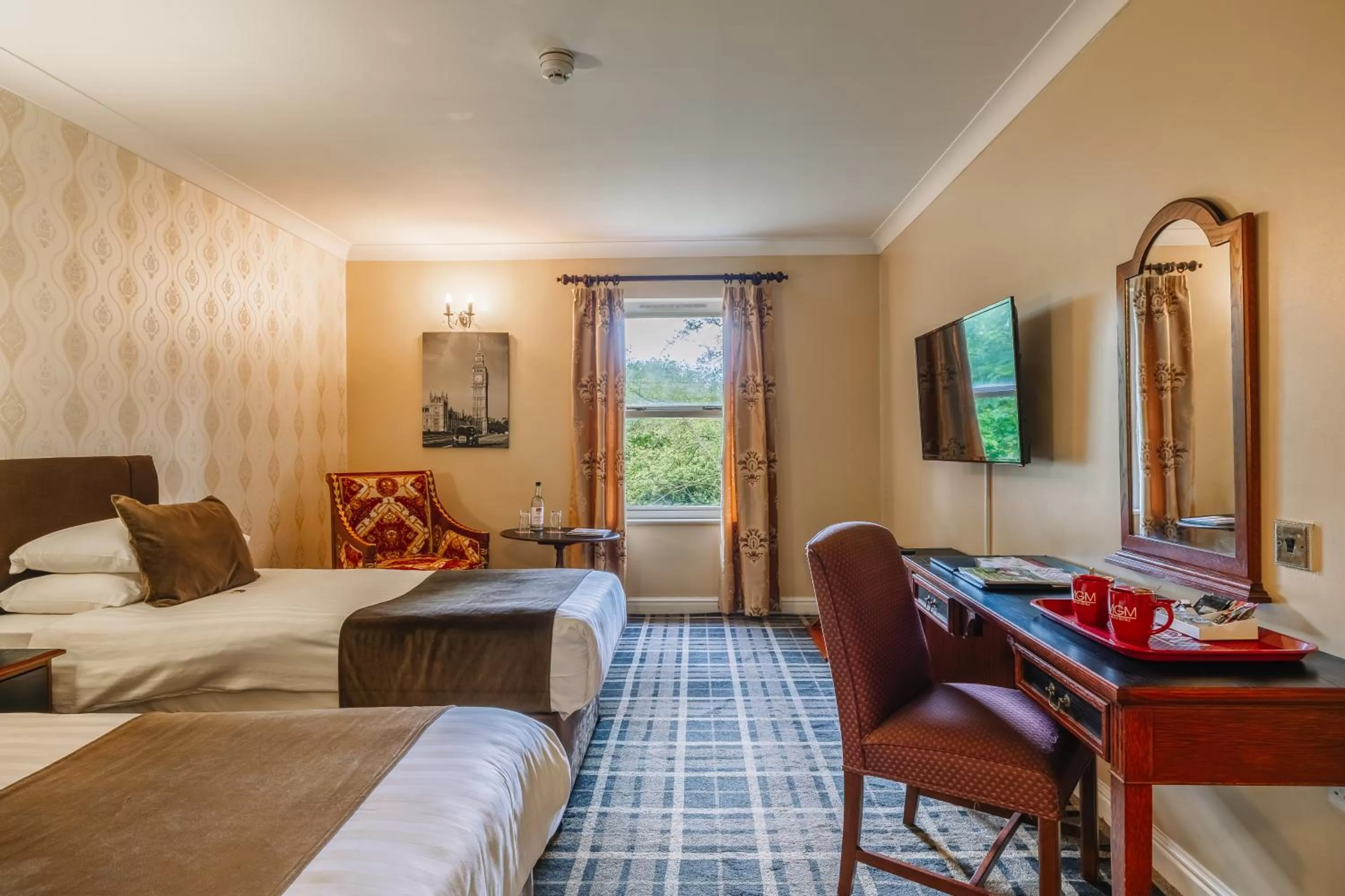 Photo of the whole room, Bed in Muthu Belstead Brook Hotel