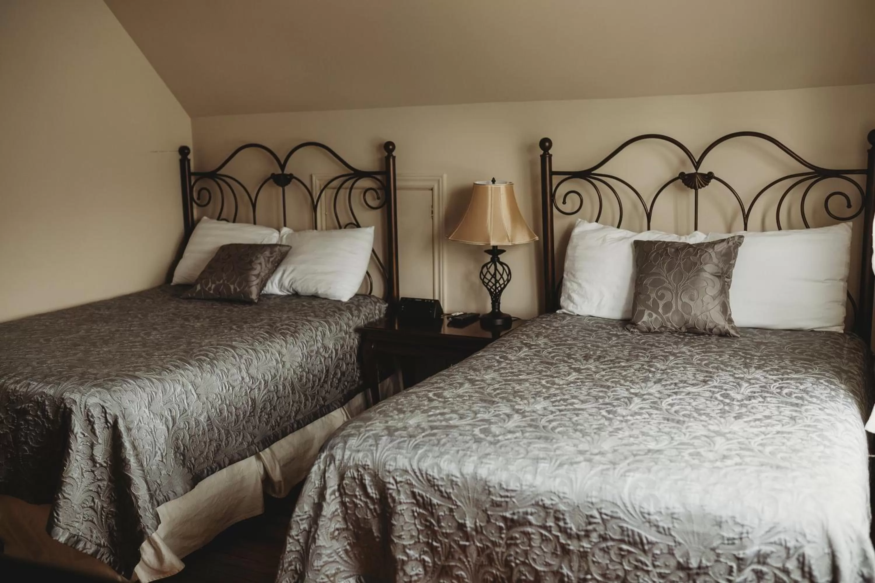 Bedroom in Carriage House Inn Four and a Half Stars