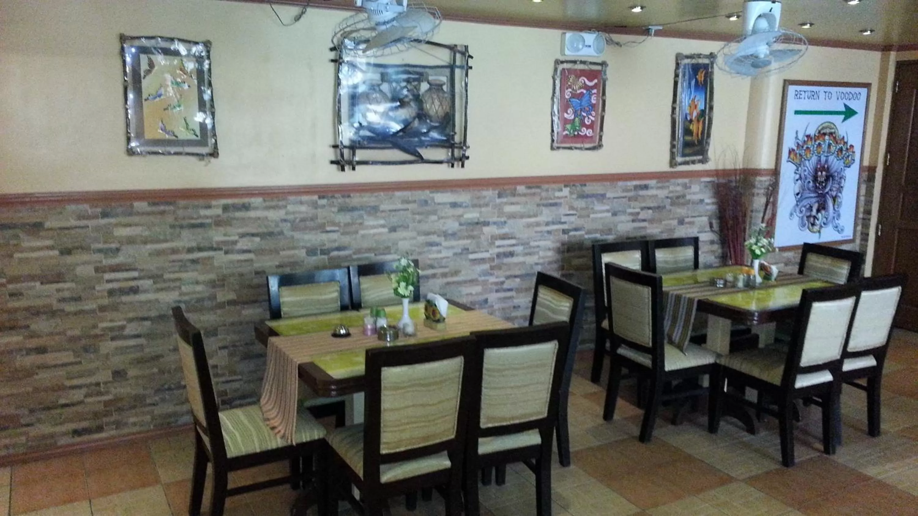 Restaurant/places to eat in Kokomos Hotel and Restaurant