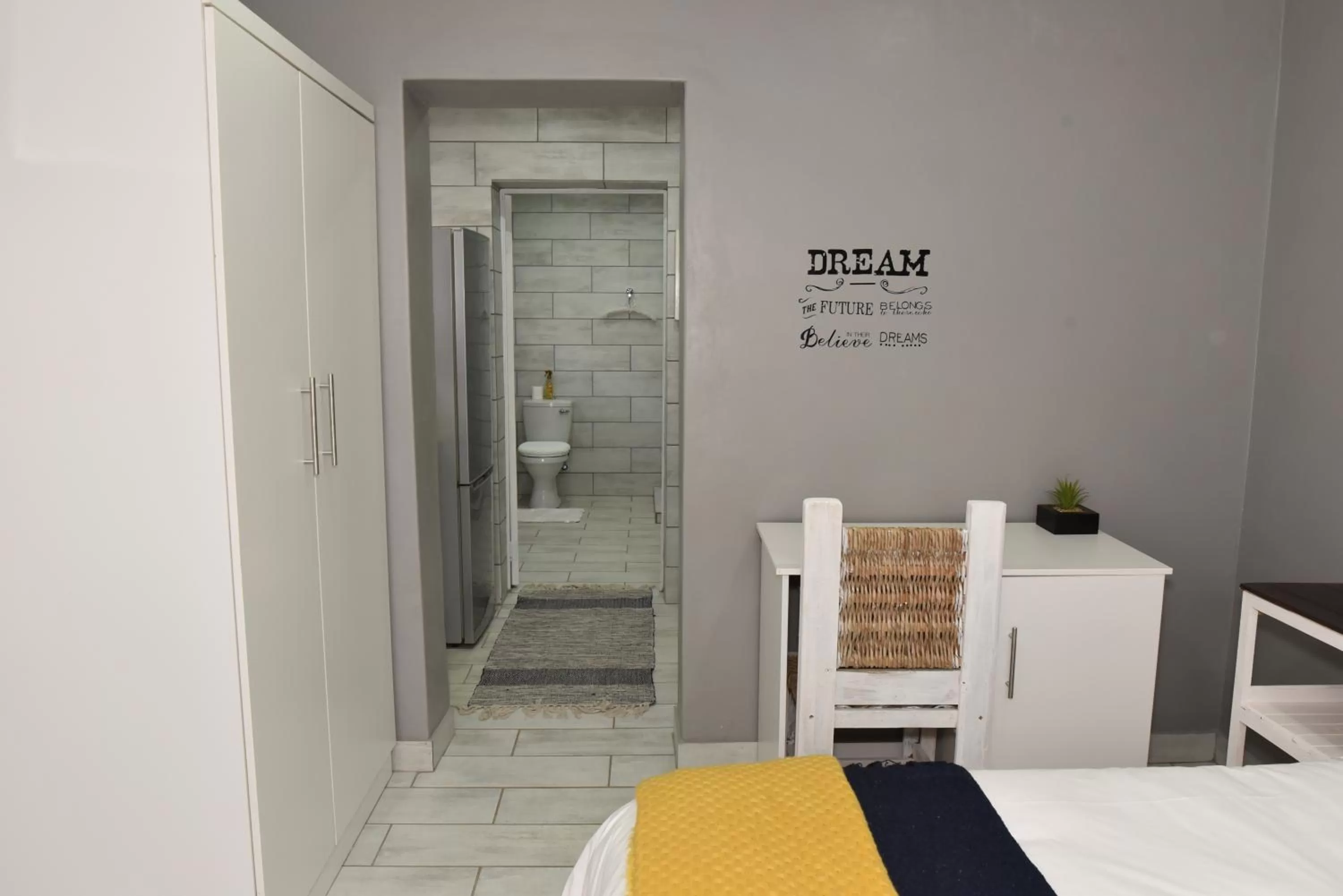 Dining area in B&B 464 on 22nd Ave