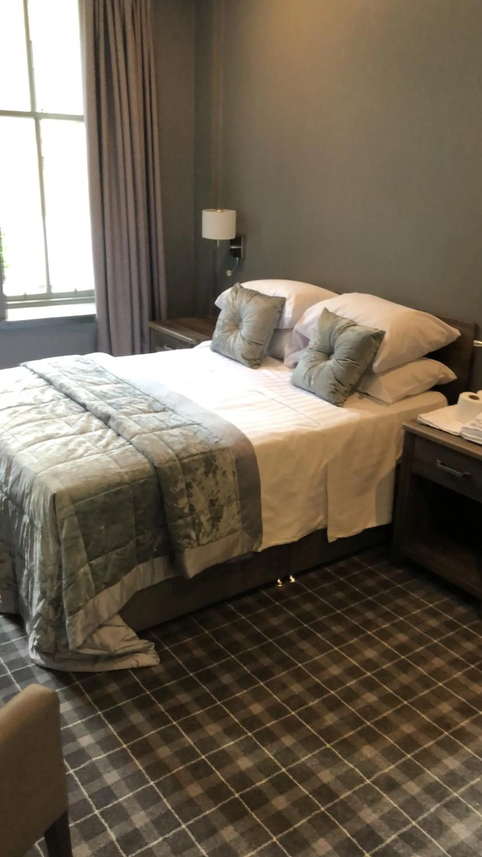 Bedroom, Bed in Devoncove Hotel Glasgow