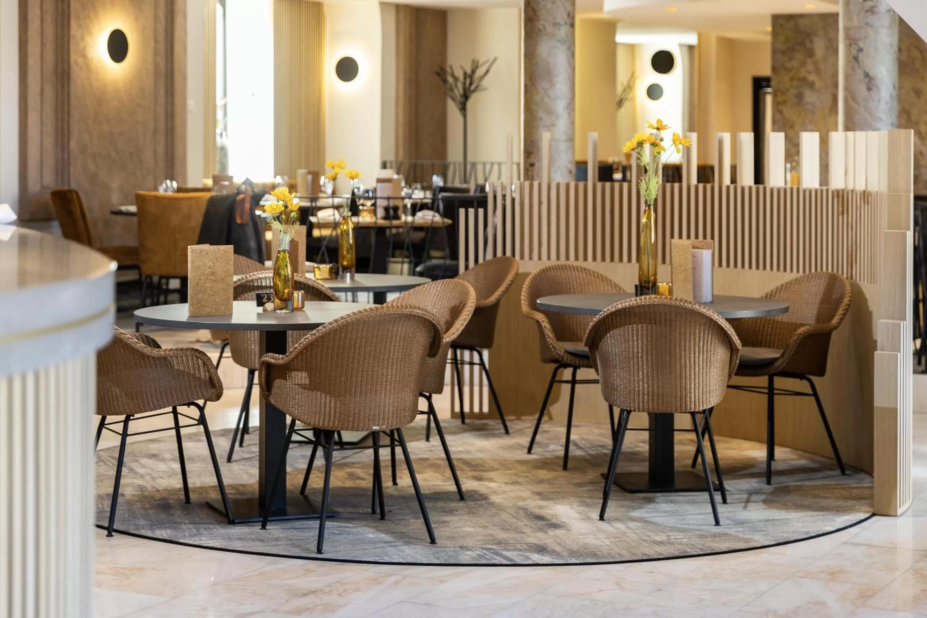 Restaurant/places to eat in Hotel Quartier Latin