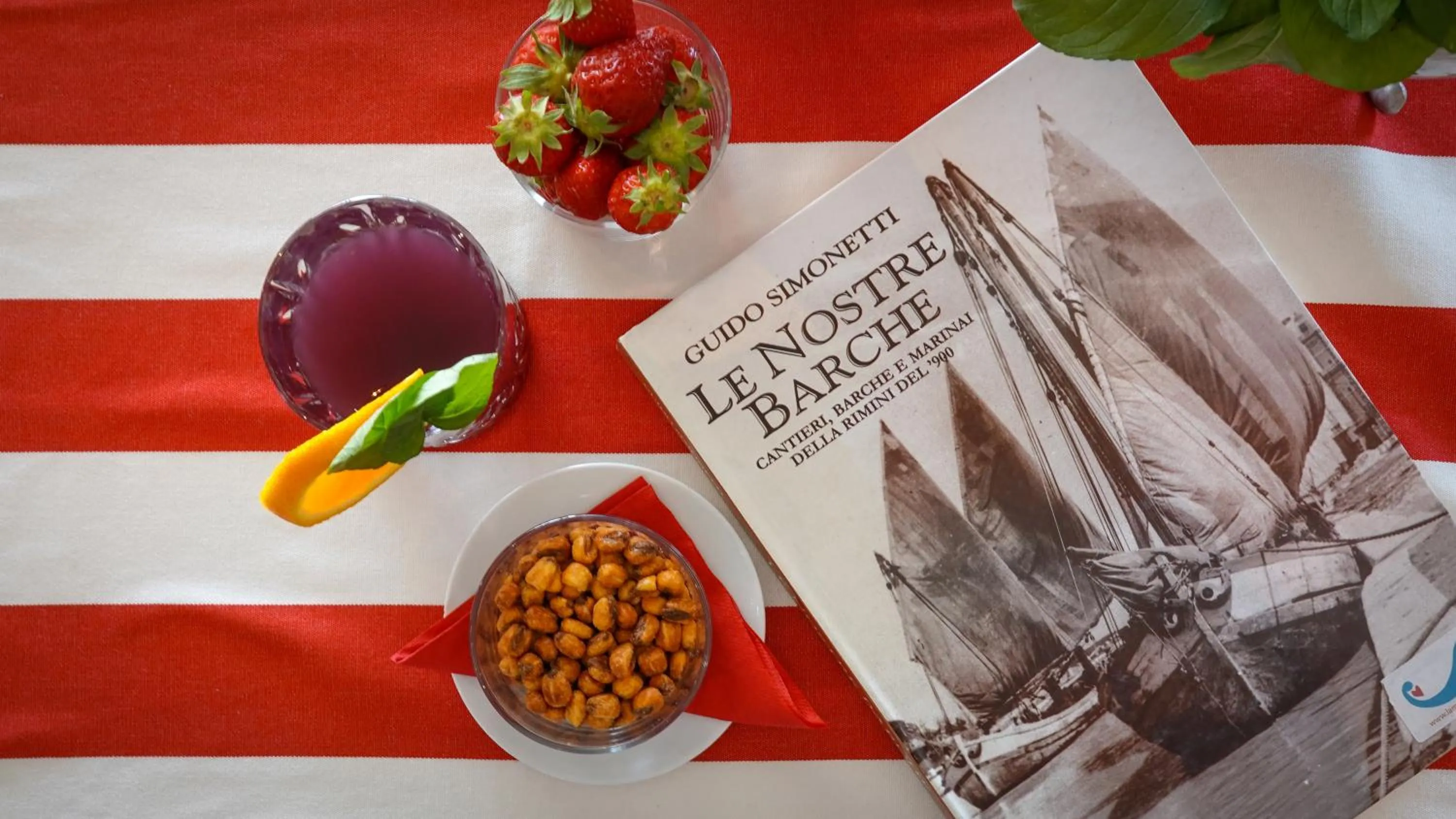 Food and drinks in Hotel LaMorosa