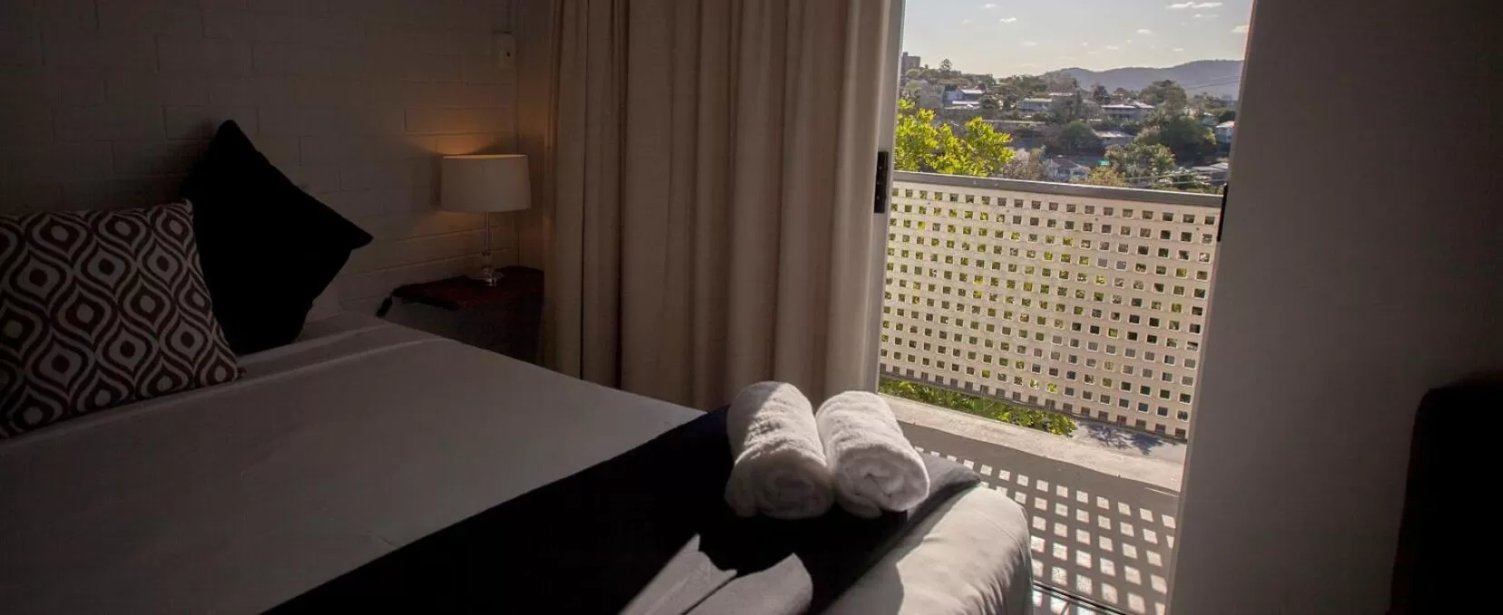 Bed in Herston Place Motel