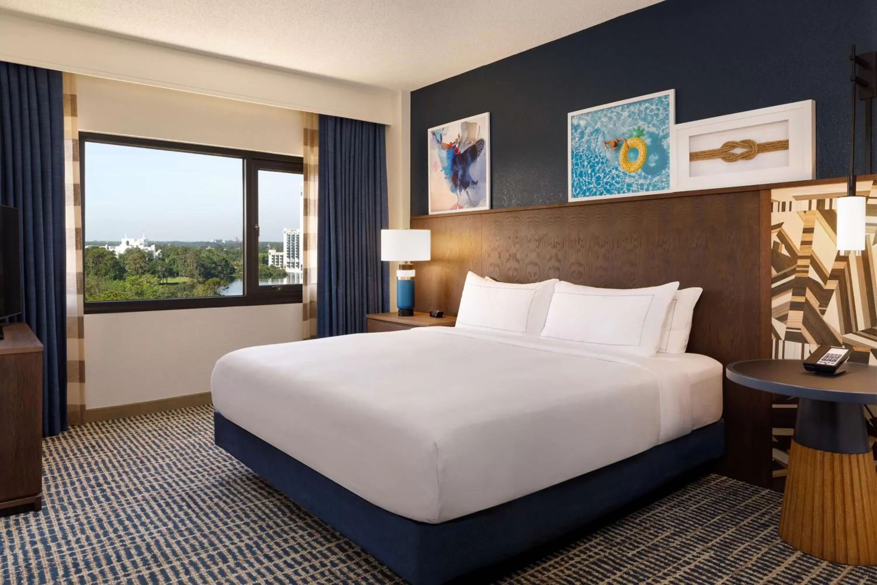 King Suite with Bath Tub - Mobility Access in DoubleTree Suites by Hilton Orlando at Disney Springs King Suite with Bath Tub - Mobility Access in DoubleTree Suites by Hilton Orlando at Disney Springs