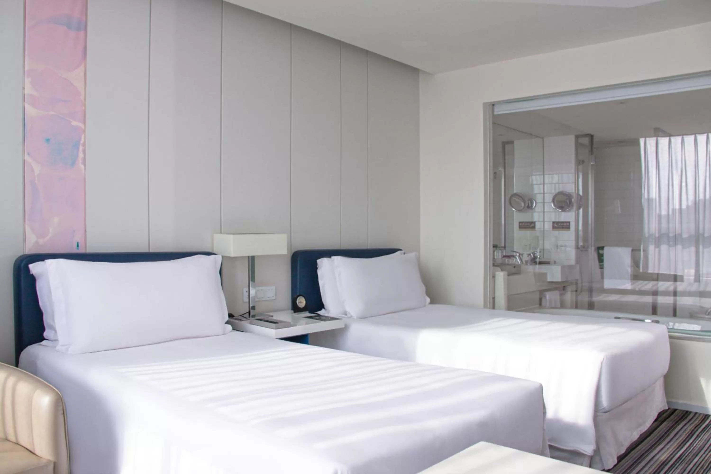 Bedroom, Bed in Grand Mercure Shanghai Century Park- Free Shuttle Bus to SNIEC