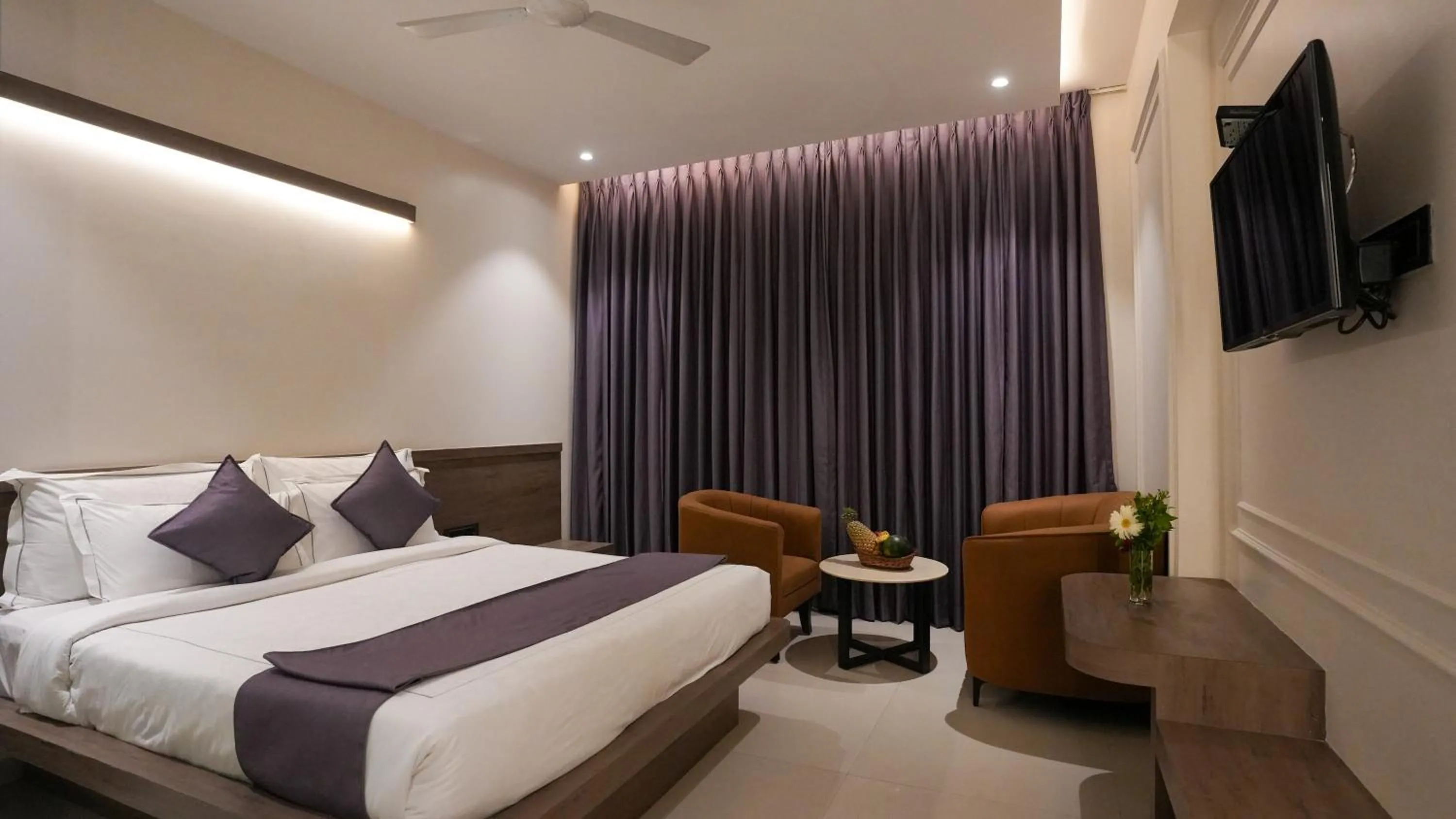 Bed in Jivanta Shirdi