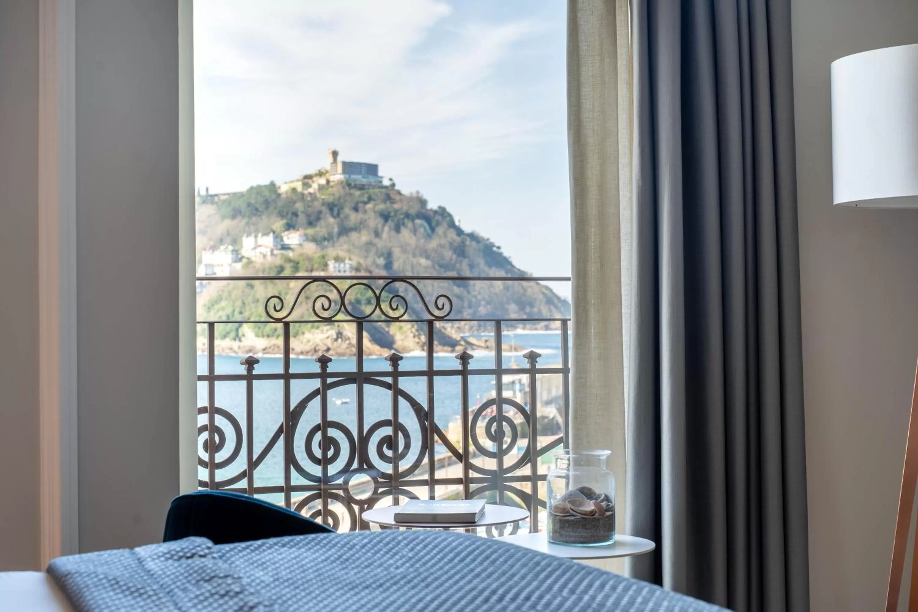 View (from property/room), Bed in Lasala Plaza Hotel - Adults Only