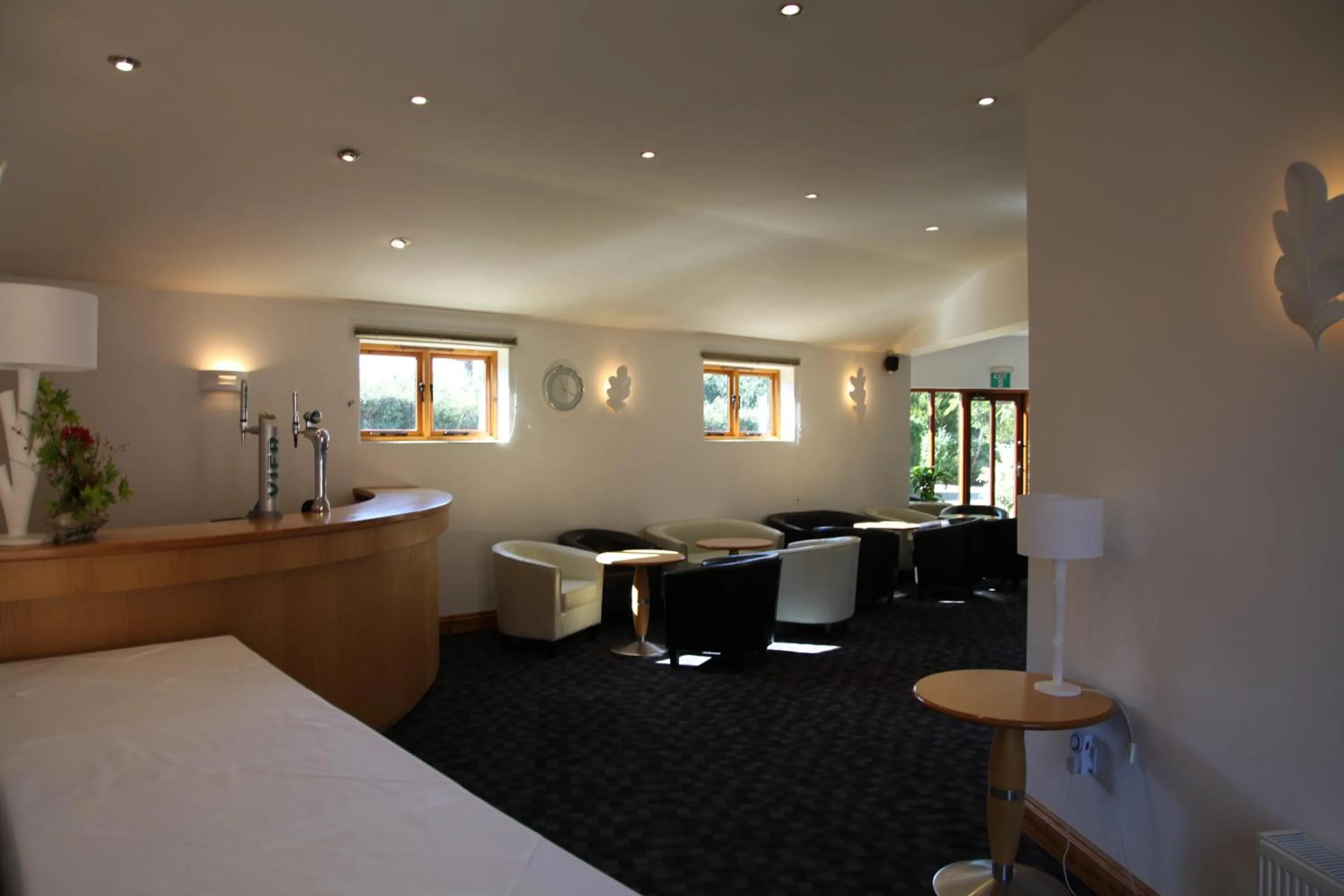 Banquet/Function facilities, Bed in Ivy House Country Hotel