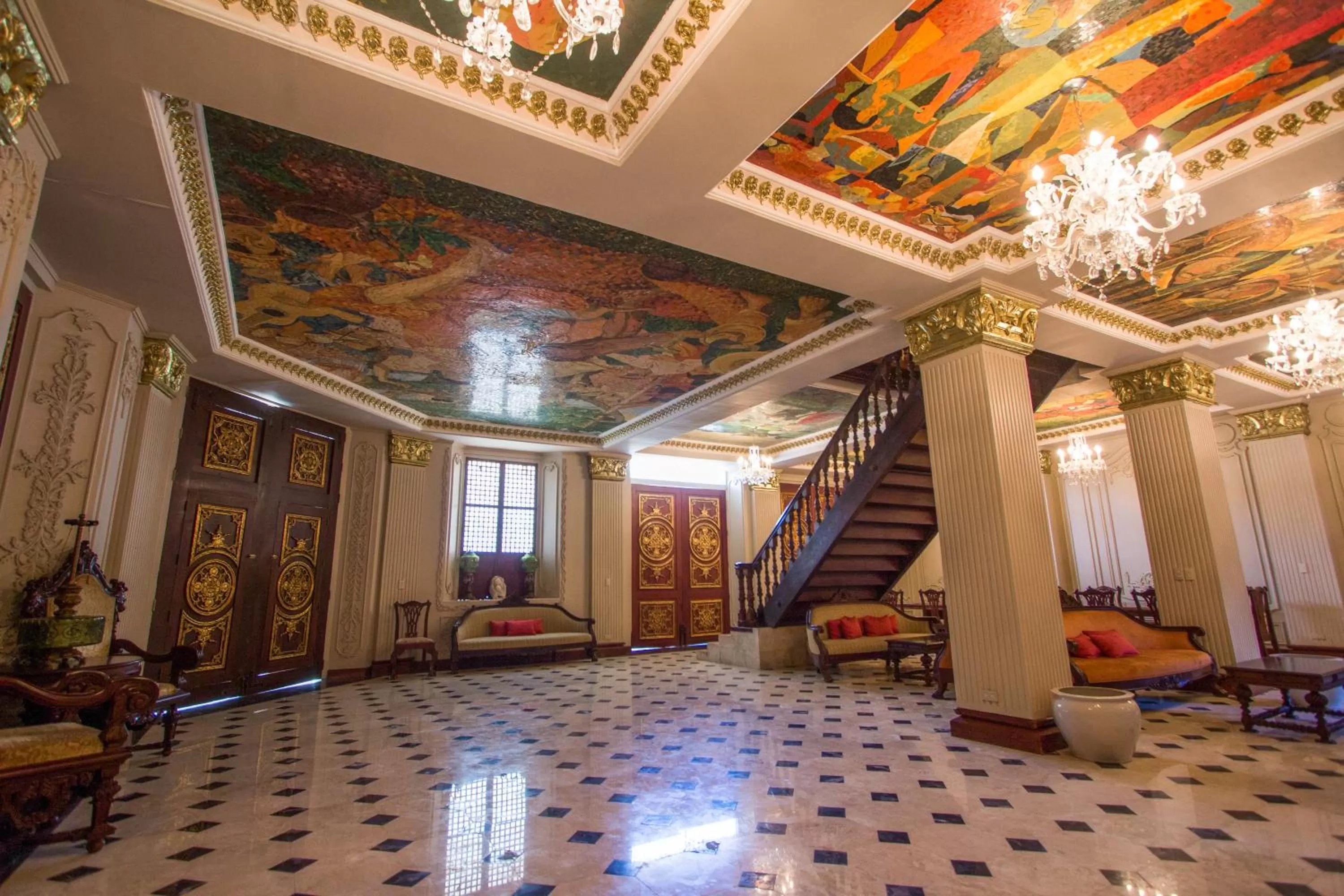 Lobby/Reception in Las Casas Filipinas de Acuzar