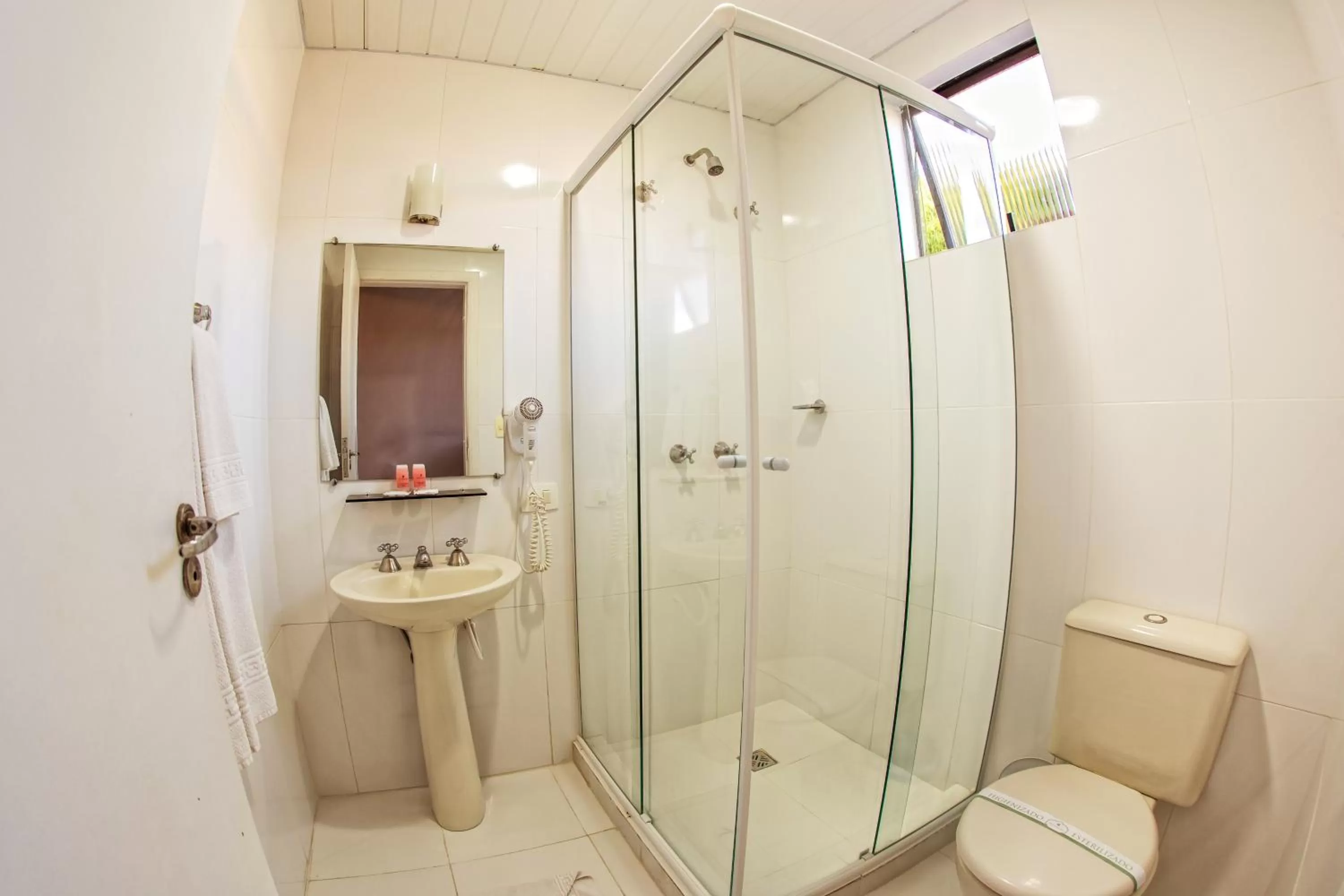 Economy Twin Room - single occupancy in Hotel Campo Largo Comfort