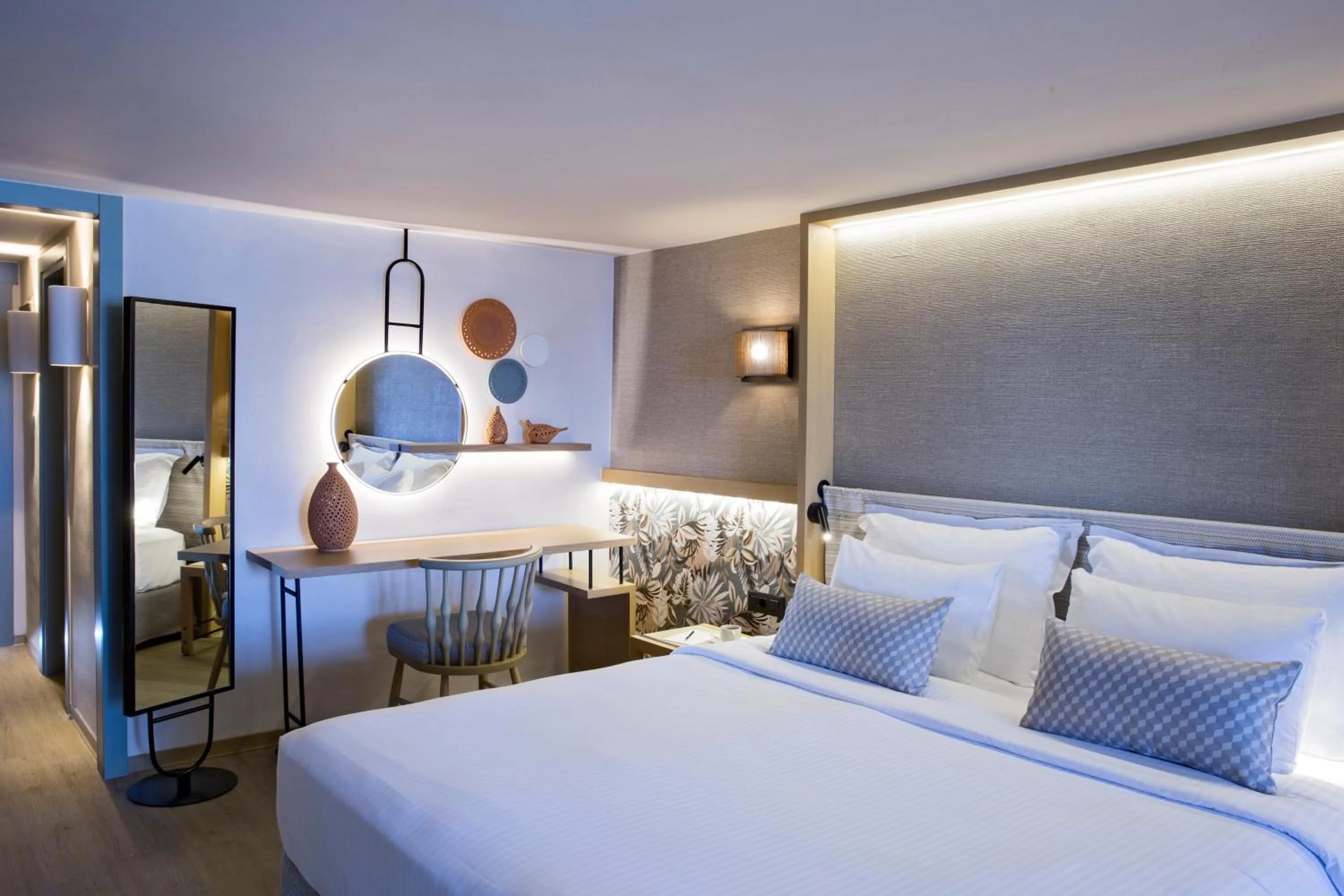 Bed in Wyndham Grand Crete Mirabello Bay