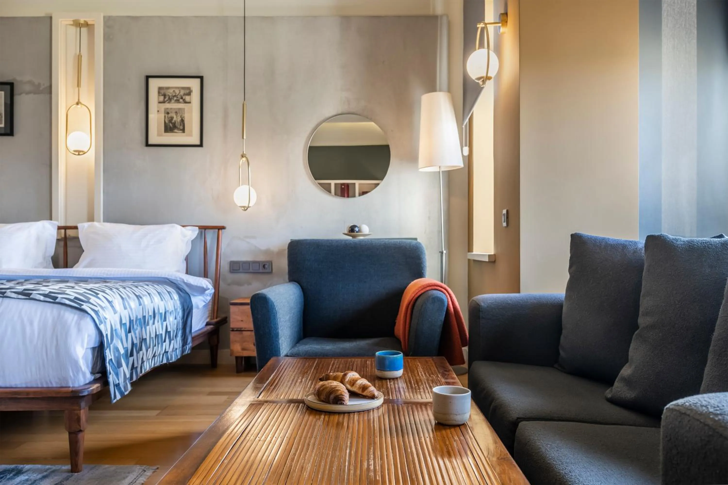 Decorative detail, Bed in Ansen Hotel and Suites